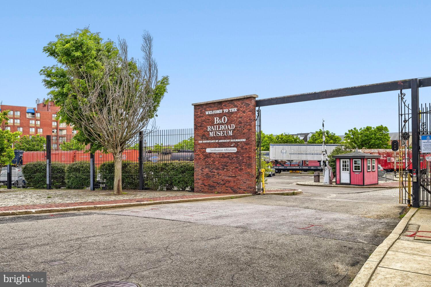 CAMDEN CROSSING - Residential