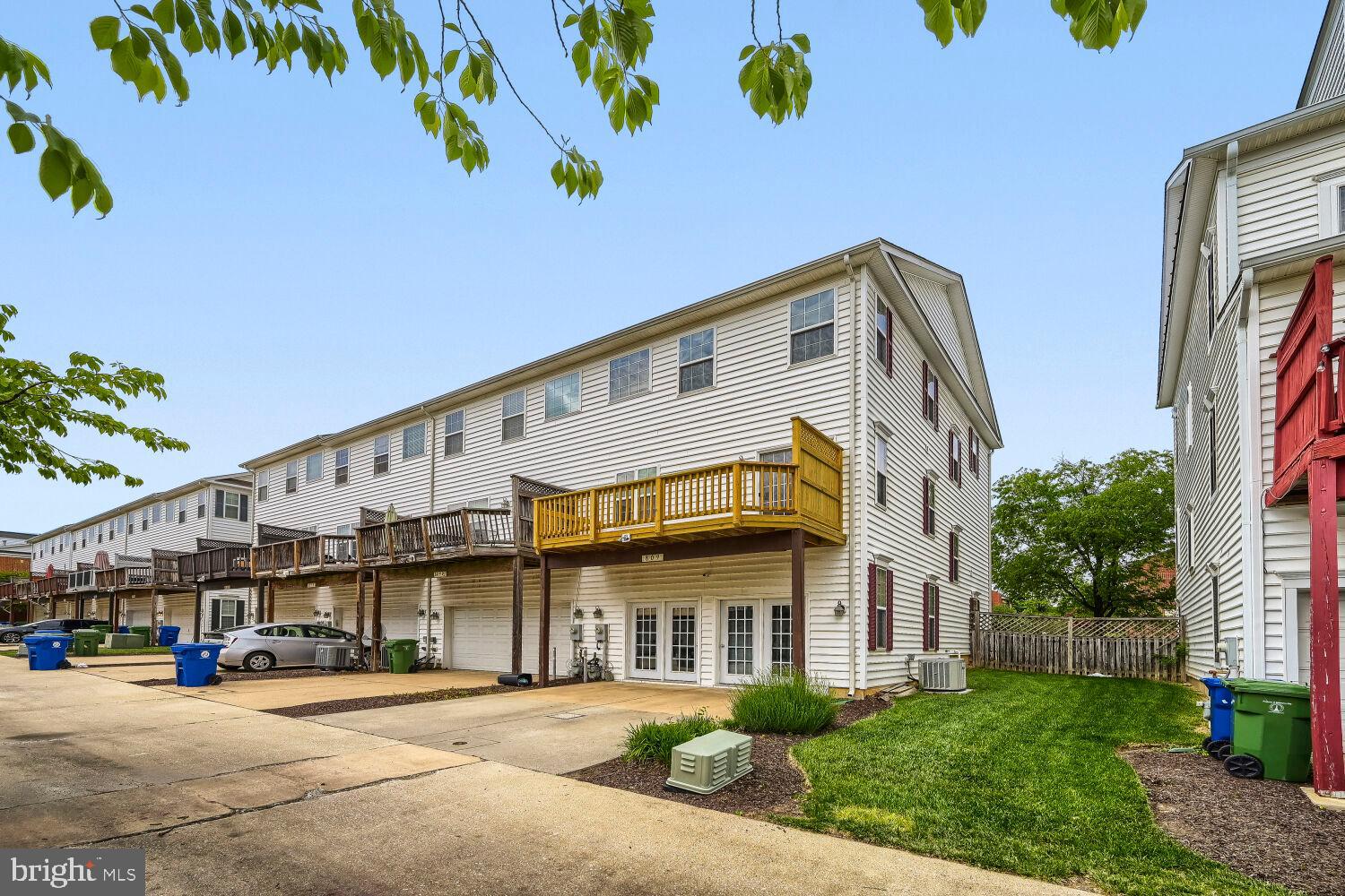 CAMDEN CROSSING - Residential