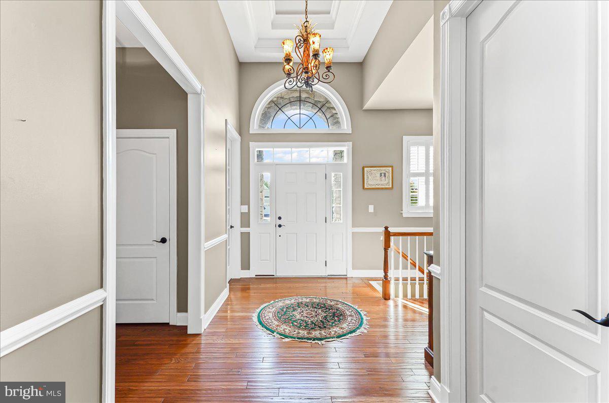 834 WOODS END COURT