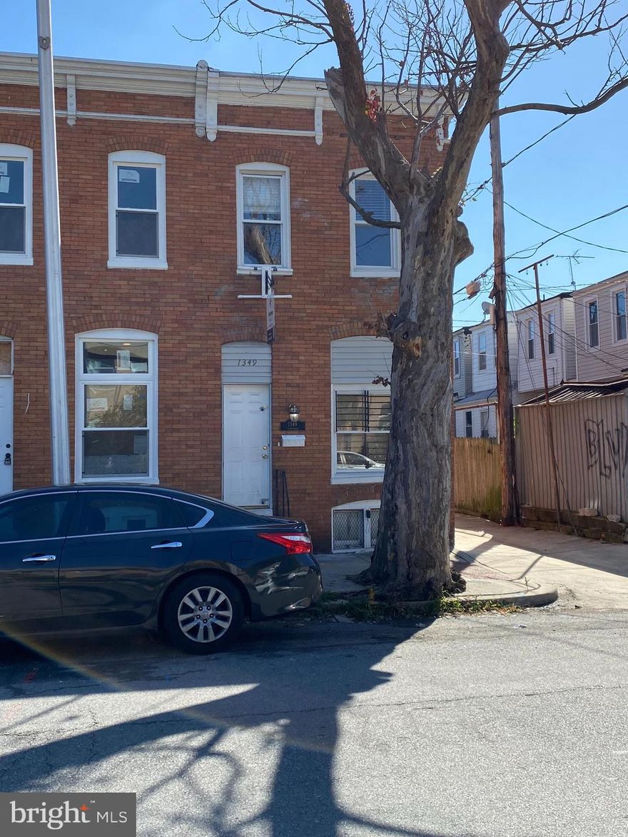 Great property for an investor. ARV of $250k! Perfect home for investor or homeowner looking for some sweat equity. End unit, 3 bedroom 1 bath rowhome in Washington Village just one block to Carroll Park. Tons of potential! Easy access to public transportation, Downtown Baltimore, I-95, I-83, and I-695.