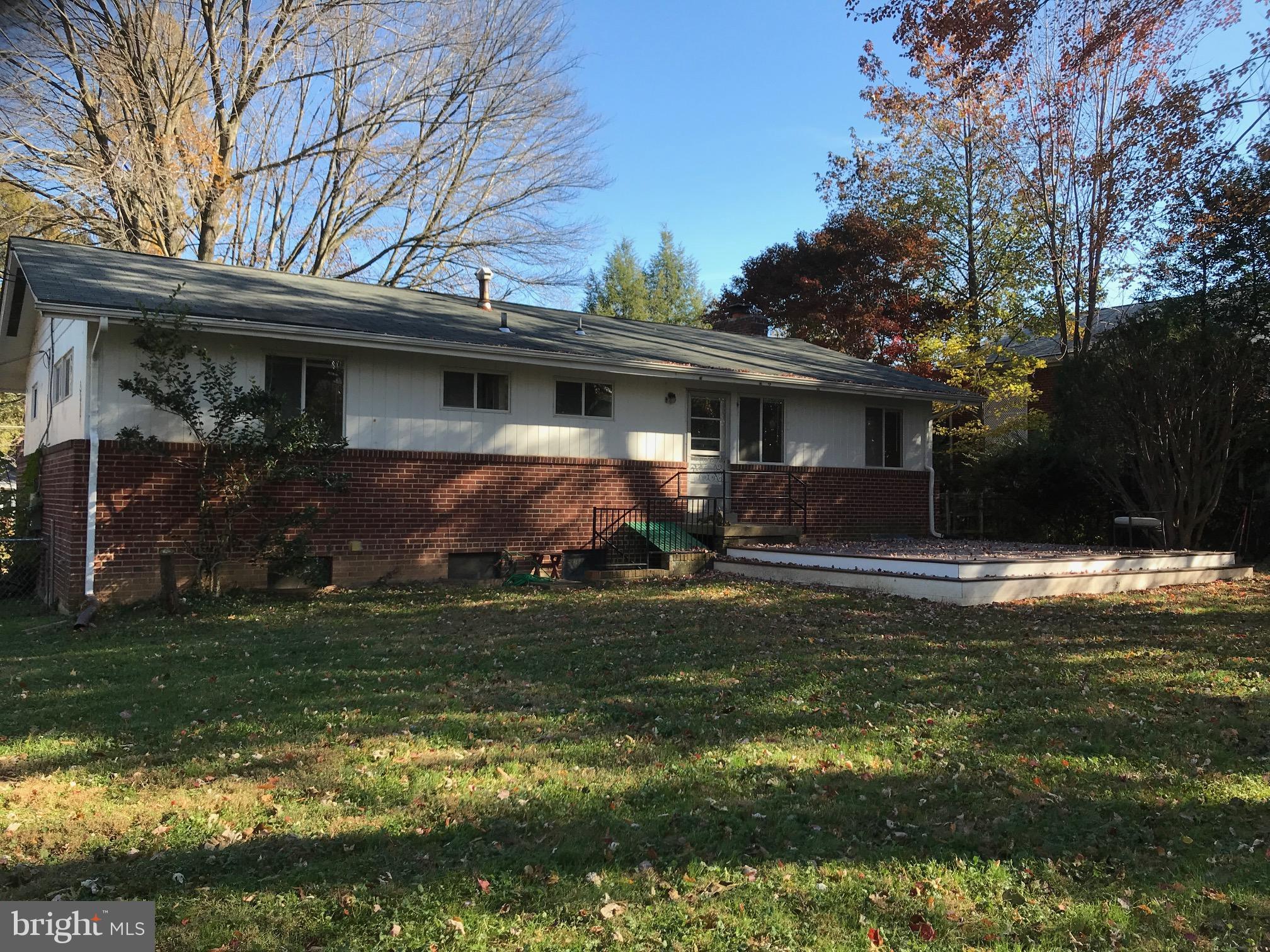 BROYHILLS MCLEAN ESTATES - Residential Lease