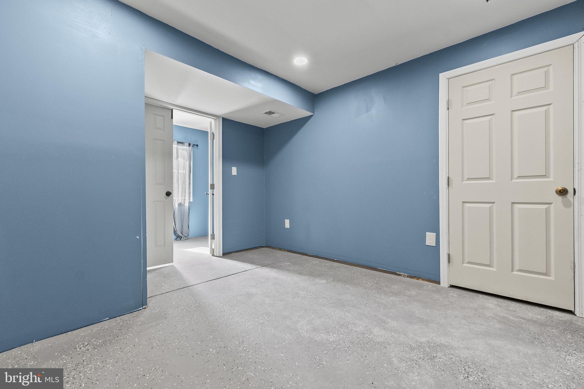 GREEN RIDGE MANOR - Residential