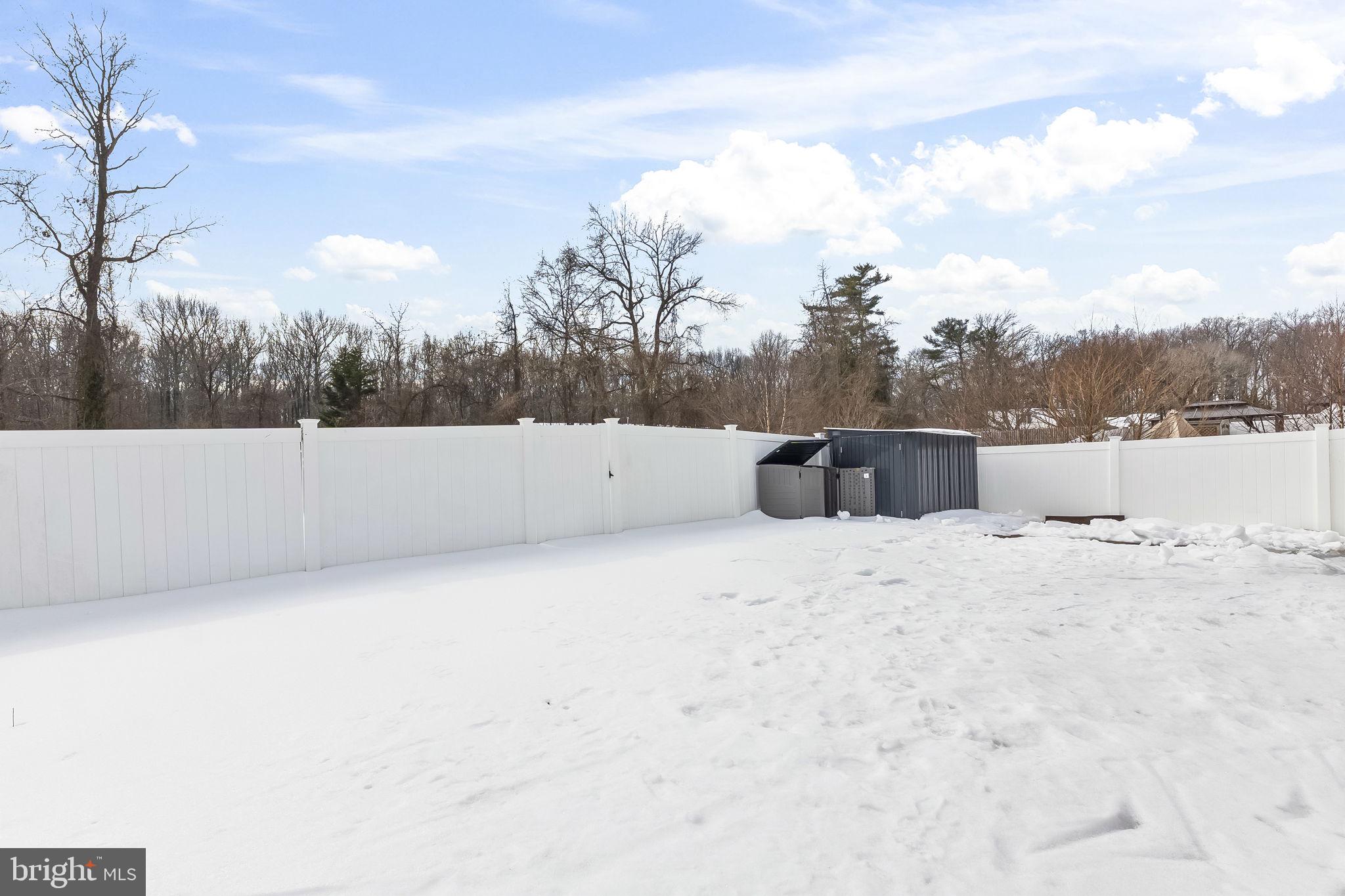 211 GREEN RIDGE LANE