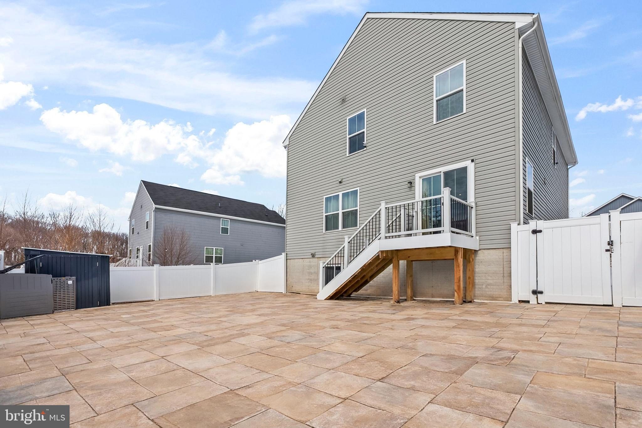 GREEN RIDGE MANOR - Residential