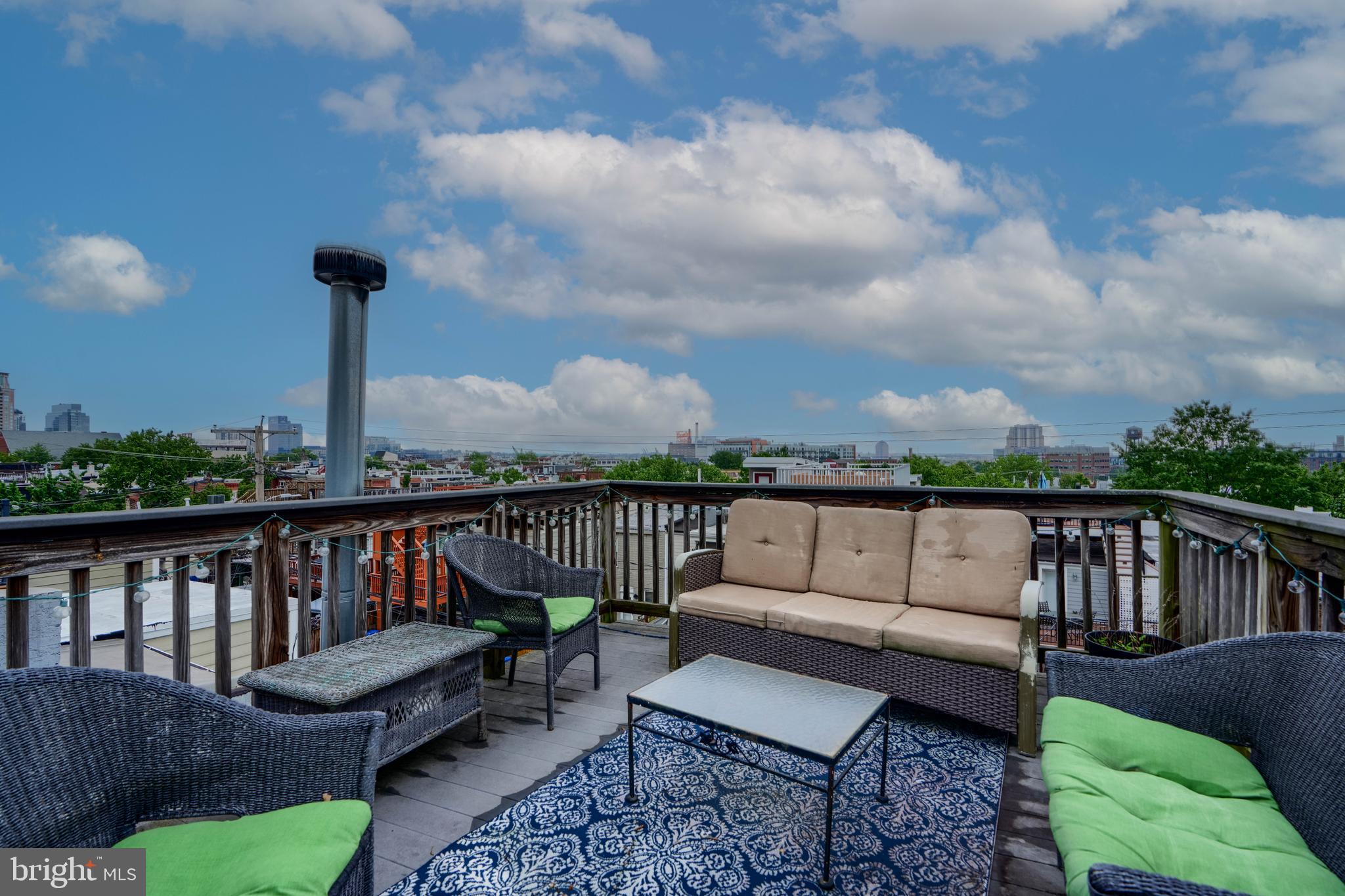 RIVERSIDE - Residential Lease