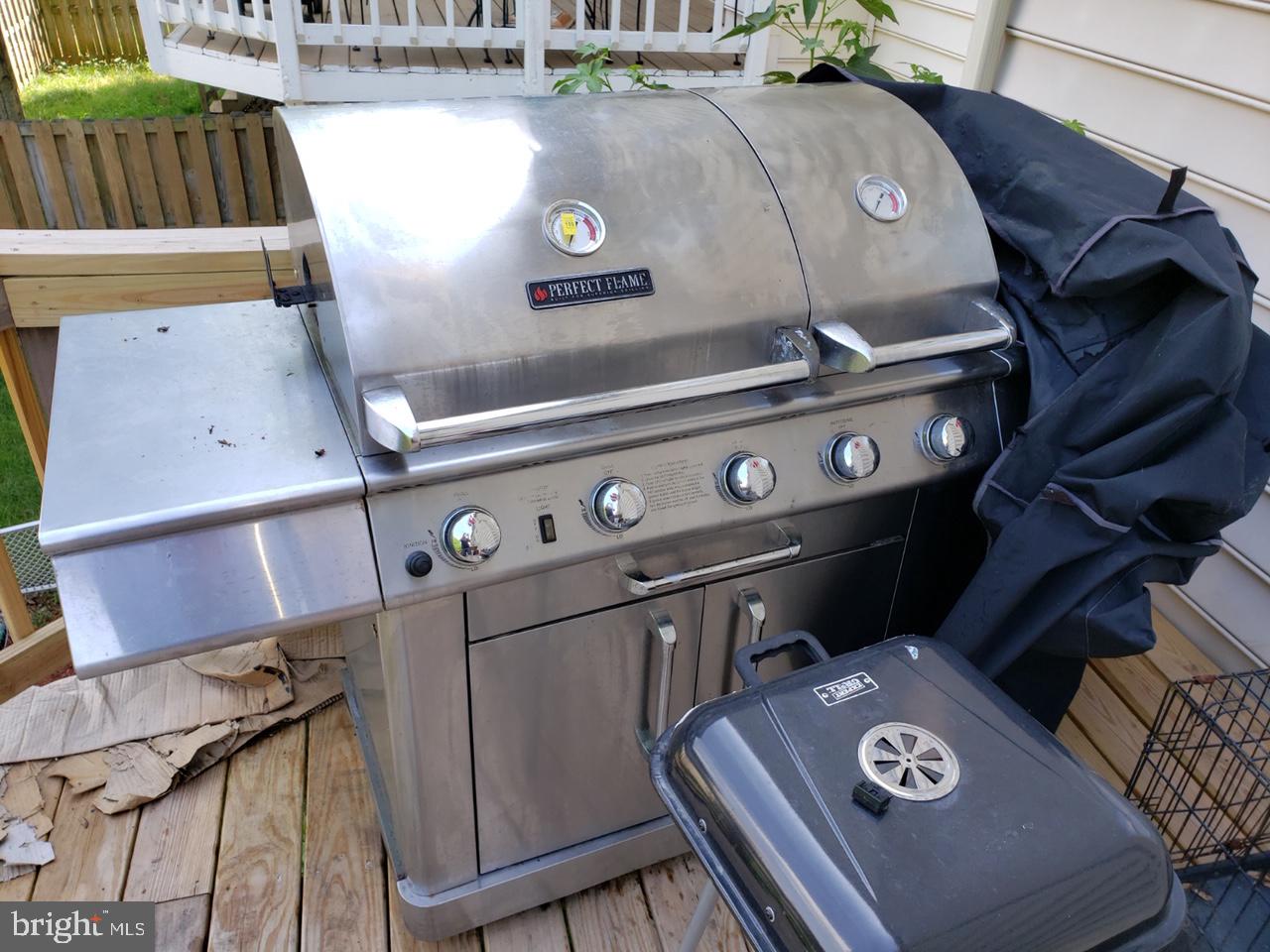 PARK RIDGE - Residential Lease