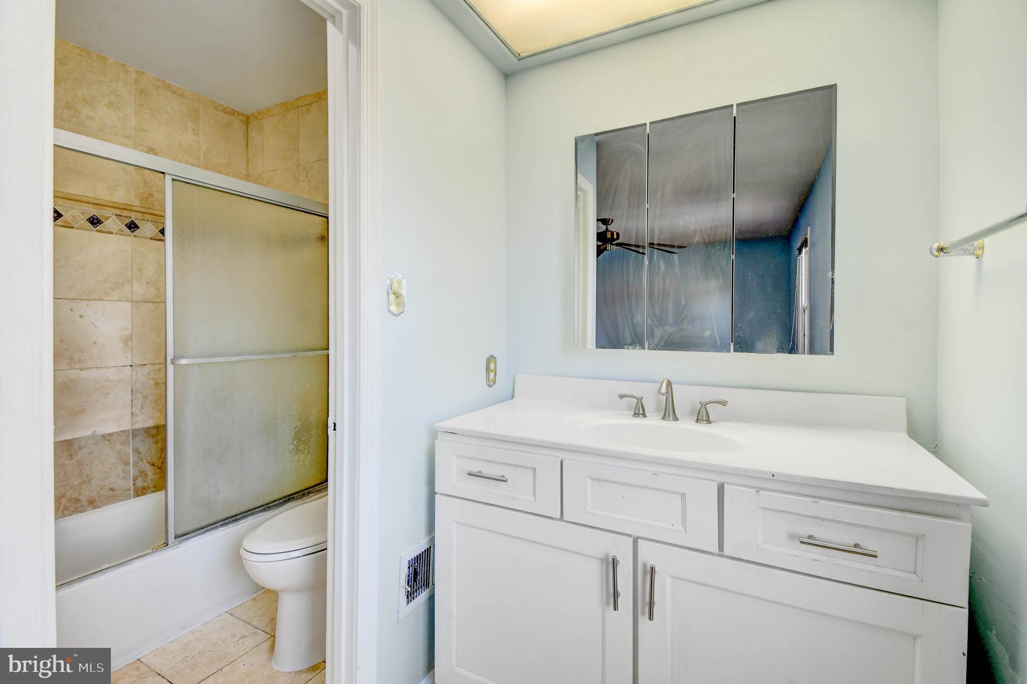 CAVALCADE - Residential Lease