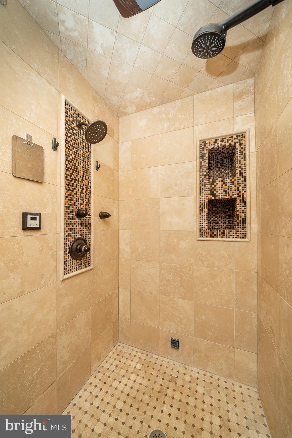 COPPER OAKS - Residential