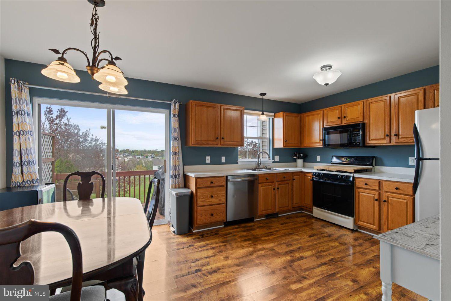 HEARTHRIDGE/WOODMONT - Residential