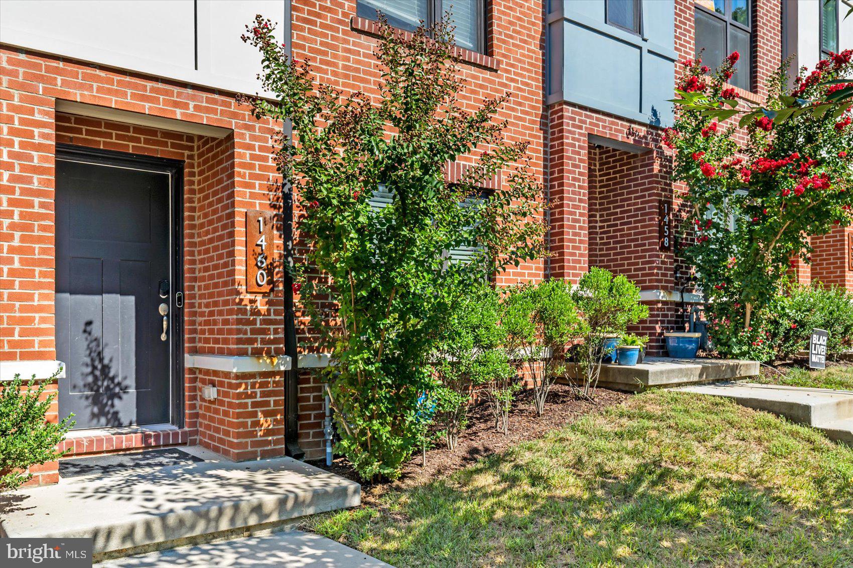 REDFERN ROW - Residential Lease