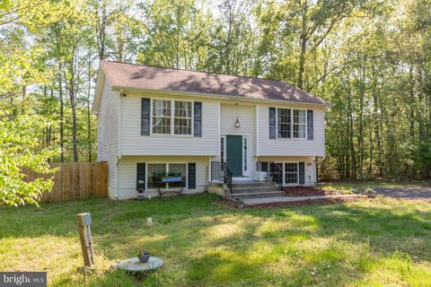 Homes For Sale - 877 Campers Lane<br/> Caroline County, RUTHER GLEN, VA 22546