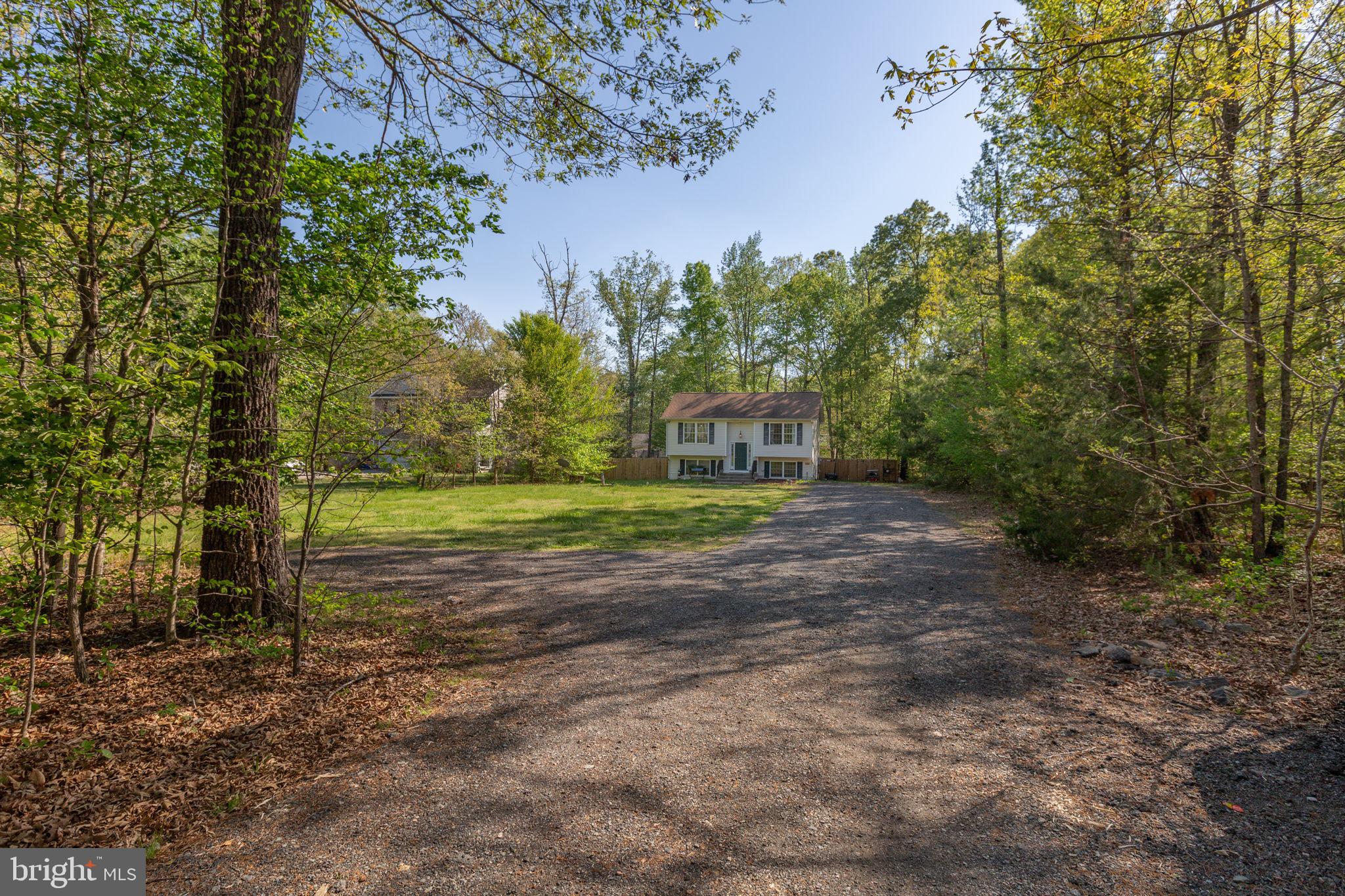 LAKE LAND - Residential