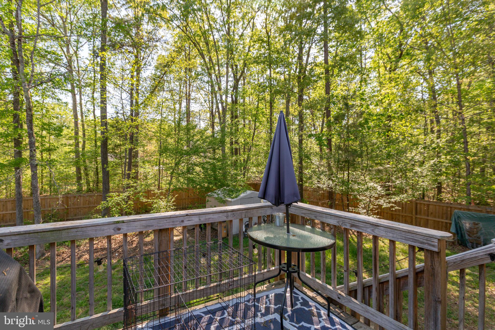 LAKE LAND - Residential