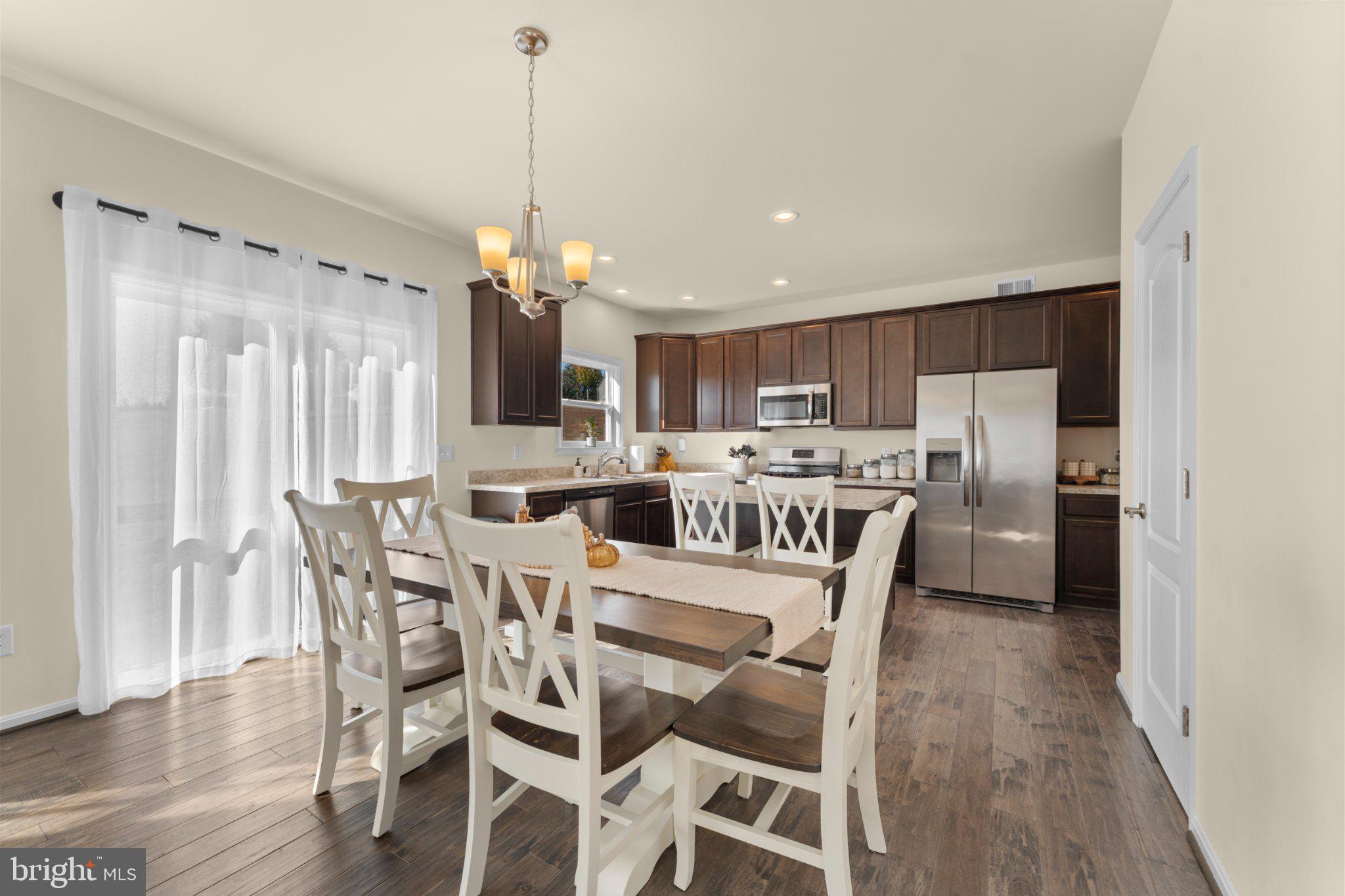 STONE RIDGE ESTATES - Residential