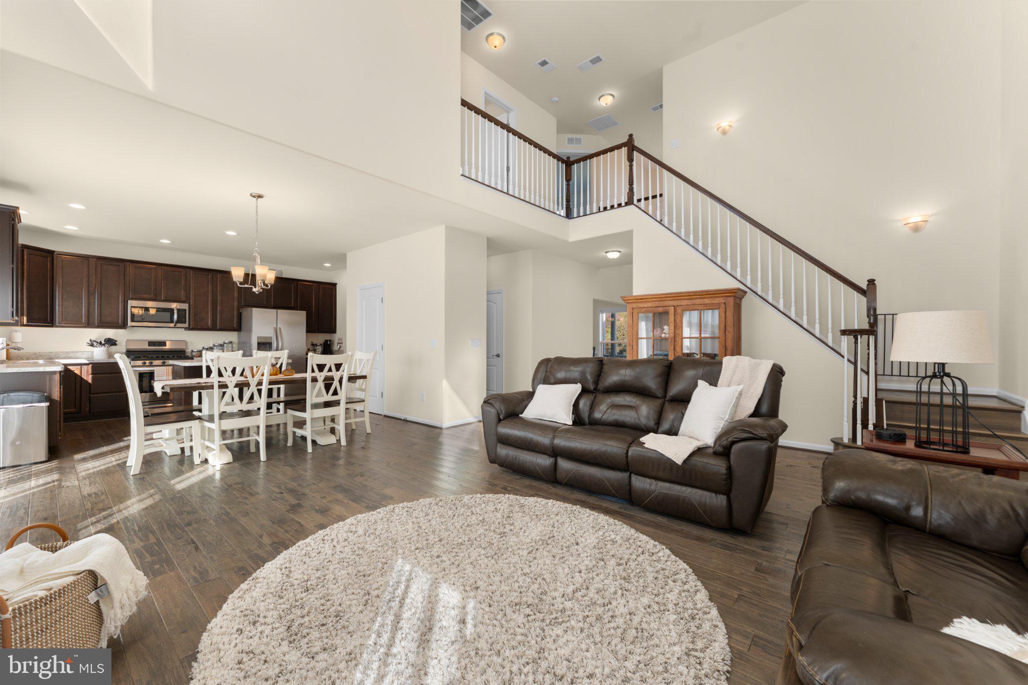 STONE RIDGE ESTATES - Residential