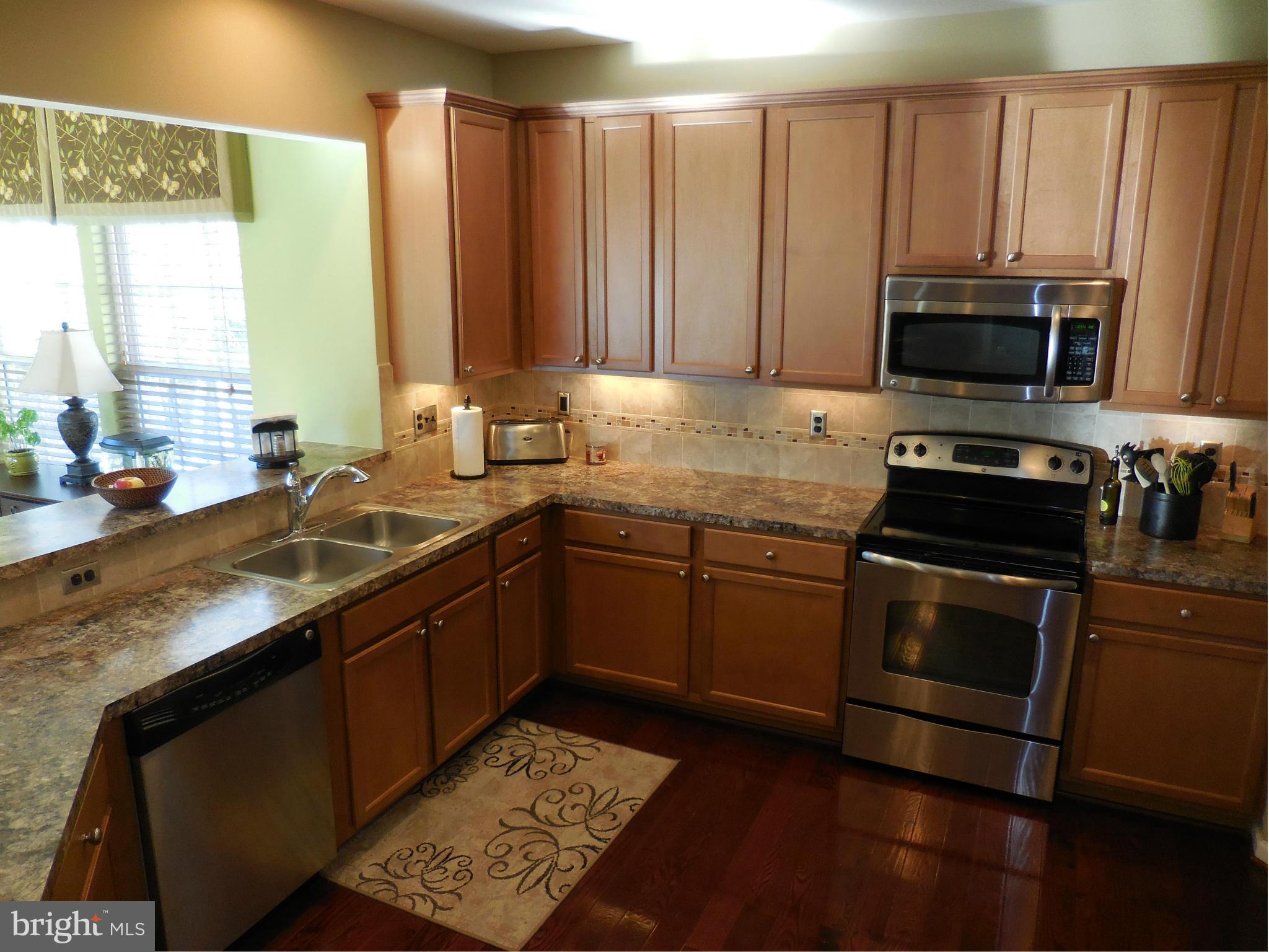 SHADY BROOK - Residential