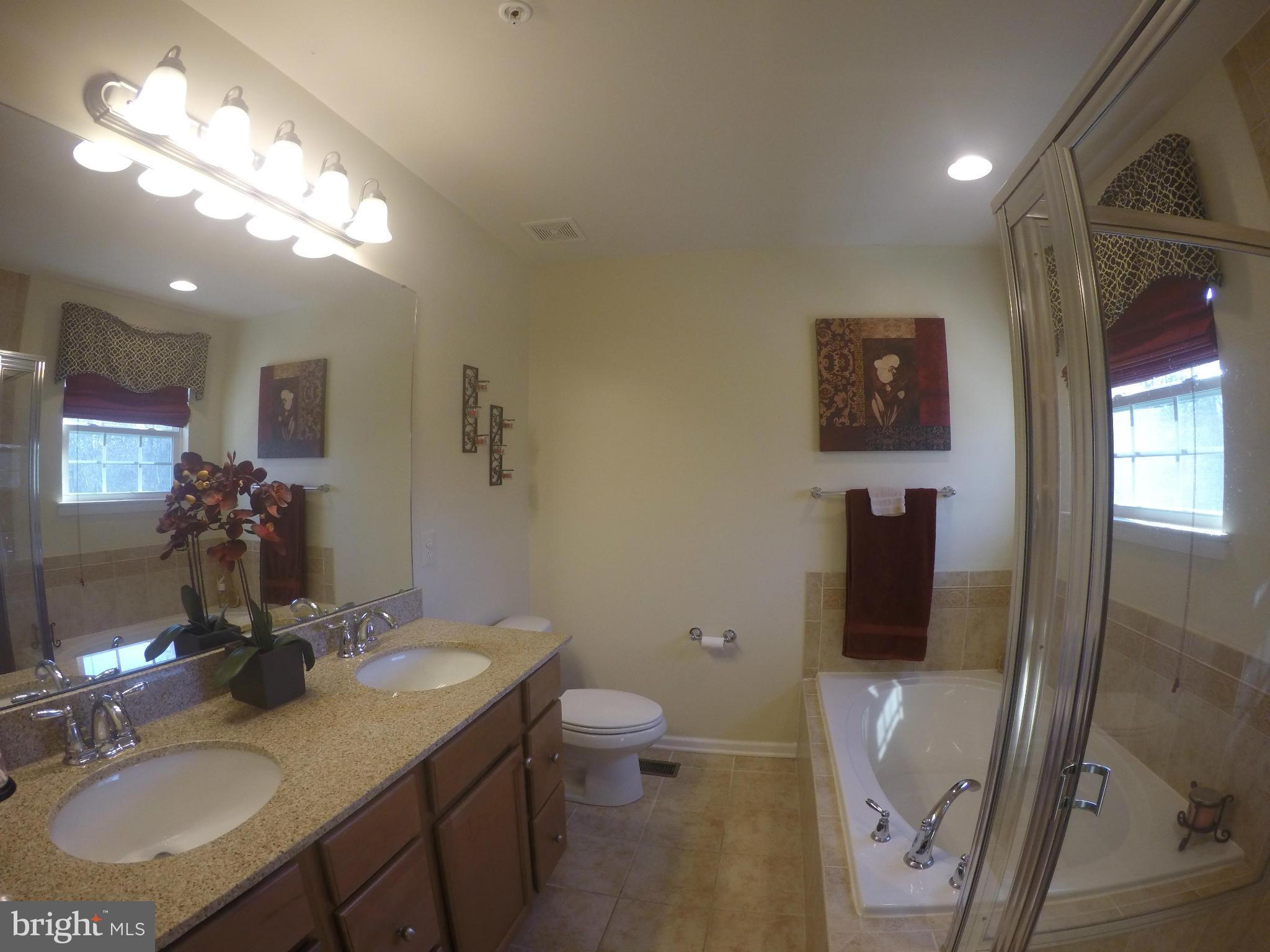 SHADY BROOK - Residential