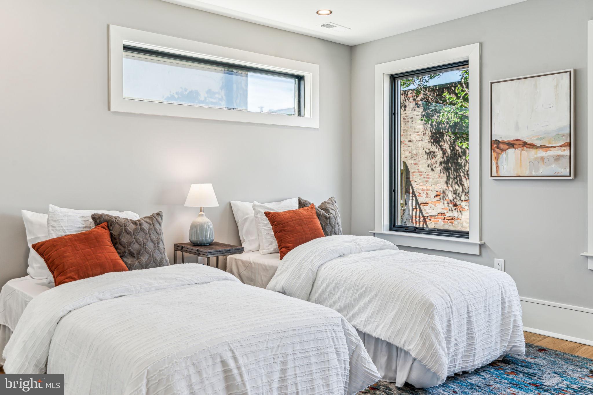 PASSYUNK SQUARE - Residential