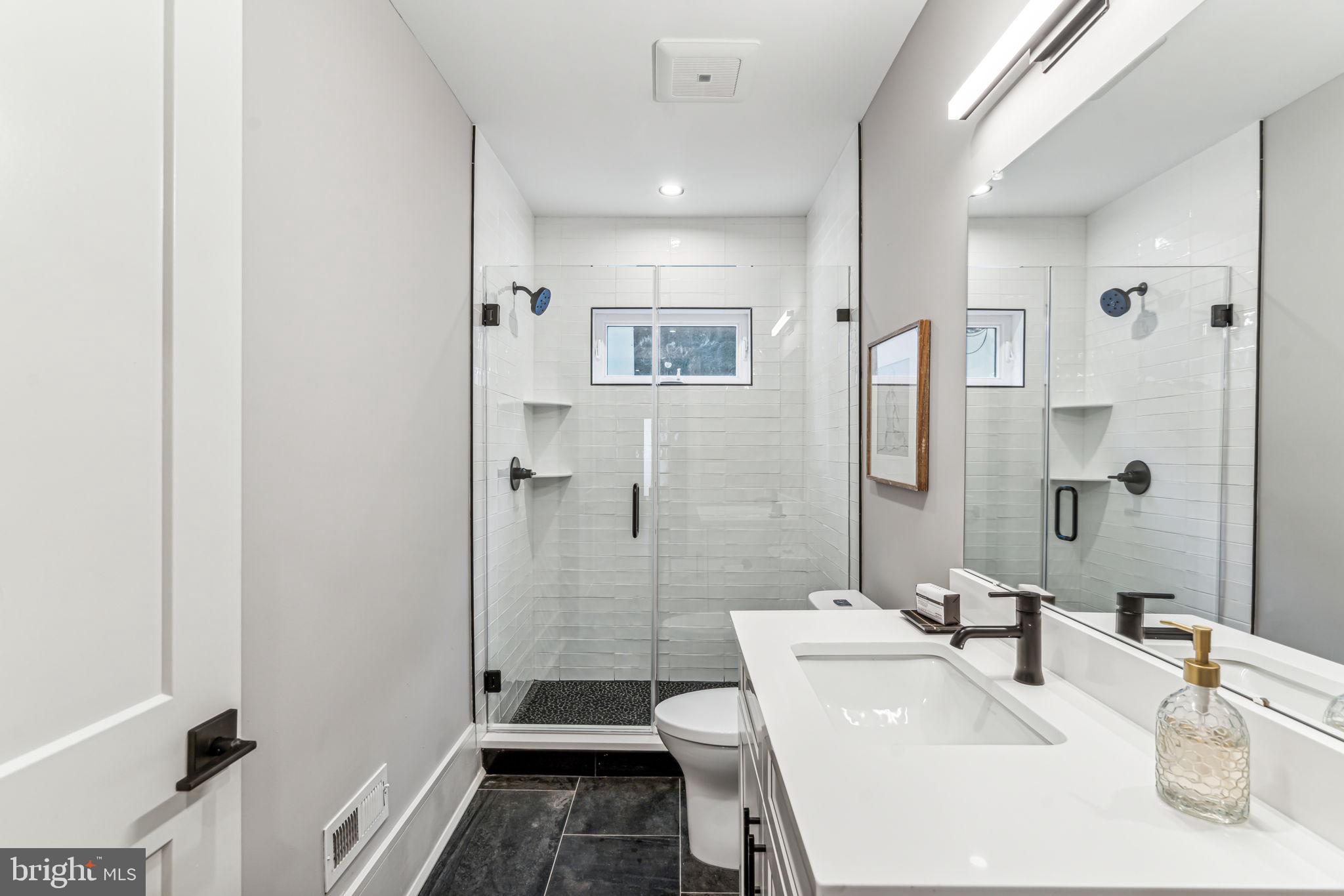 PASSYUNK SQUARE - Residential