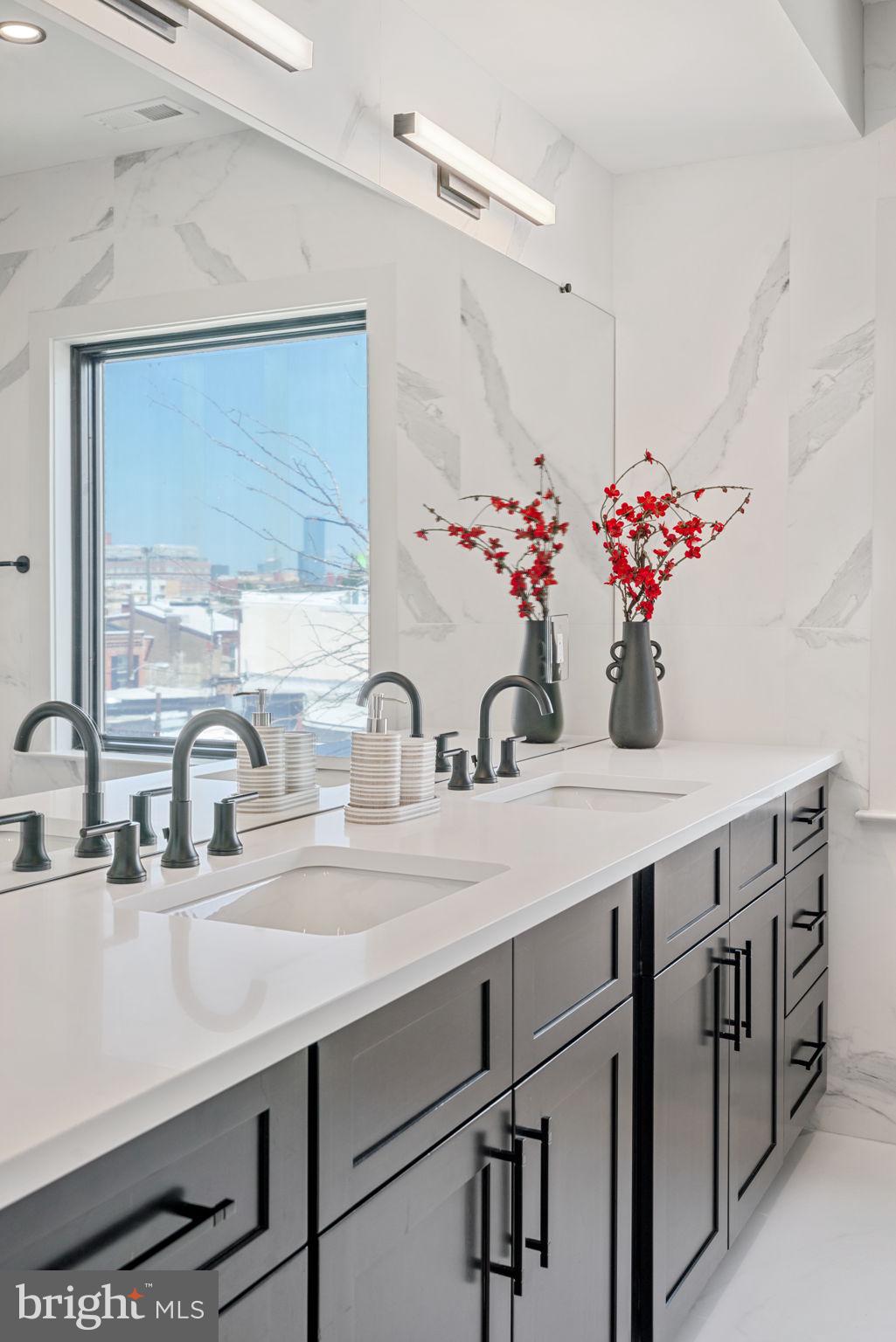 PASSYUNK SQUARE - Residential