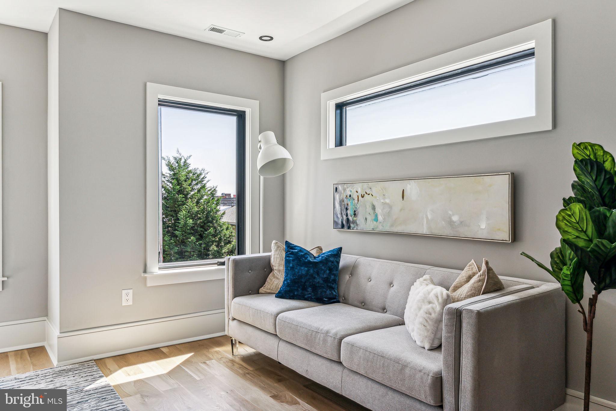 PASSYUNK SQUARE - Residential