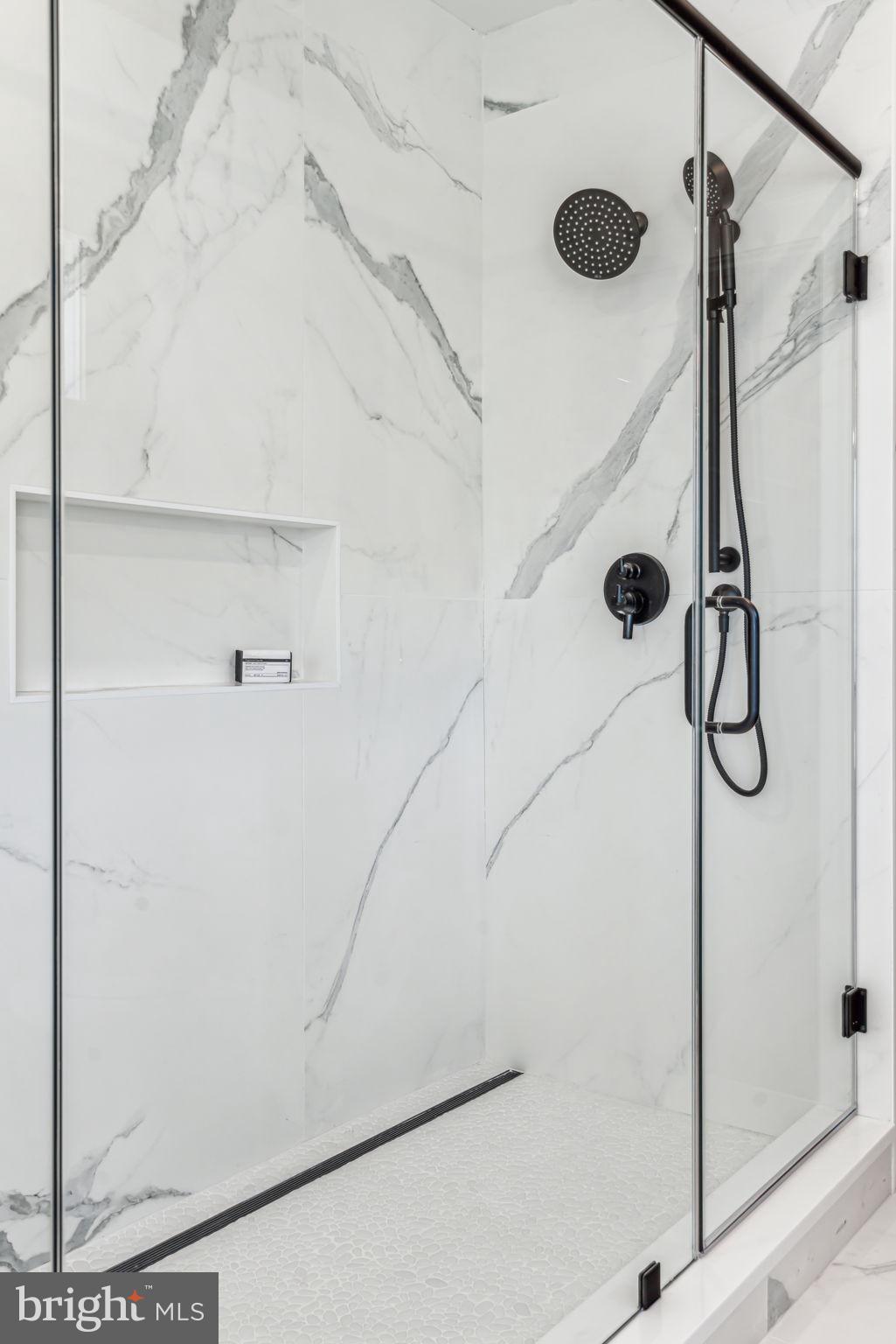 PASSYUNK SQUARE - Residential