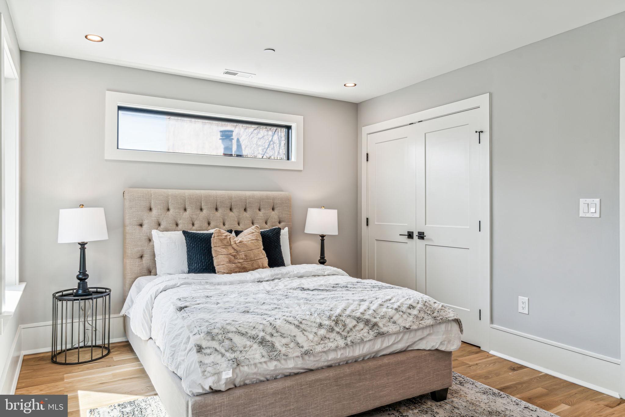 PASSYUNK SQUARE - Residential