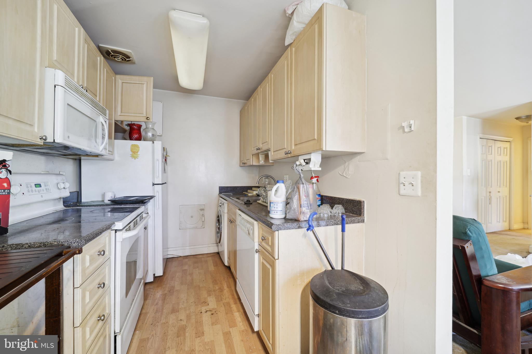 THE FAIRMONT 1005 CONDO - Residential