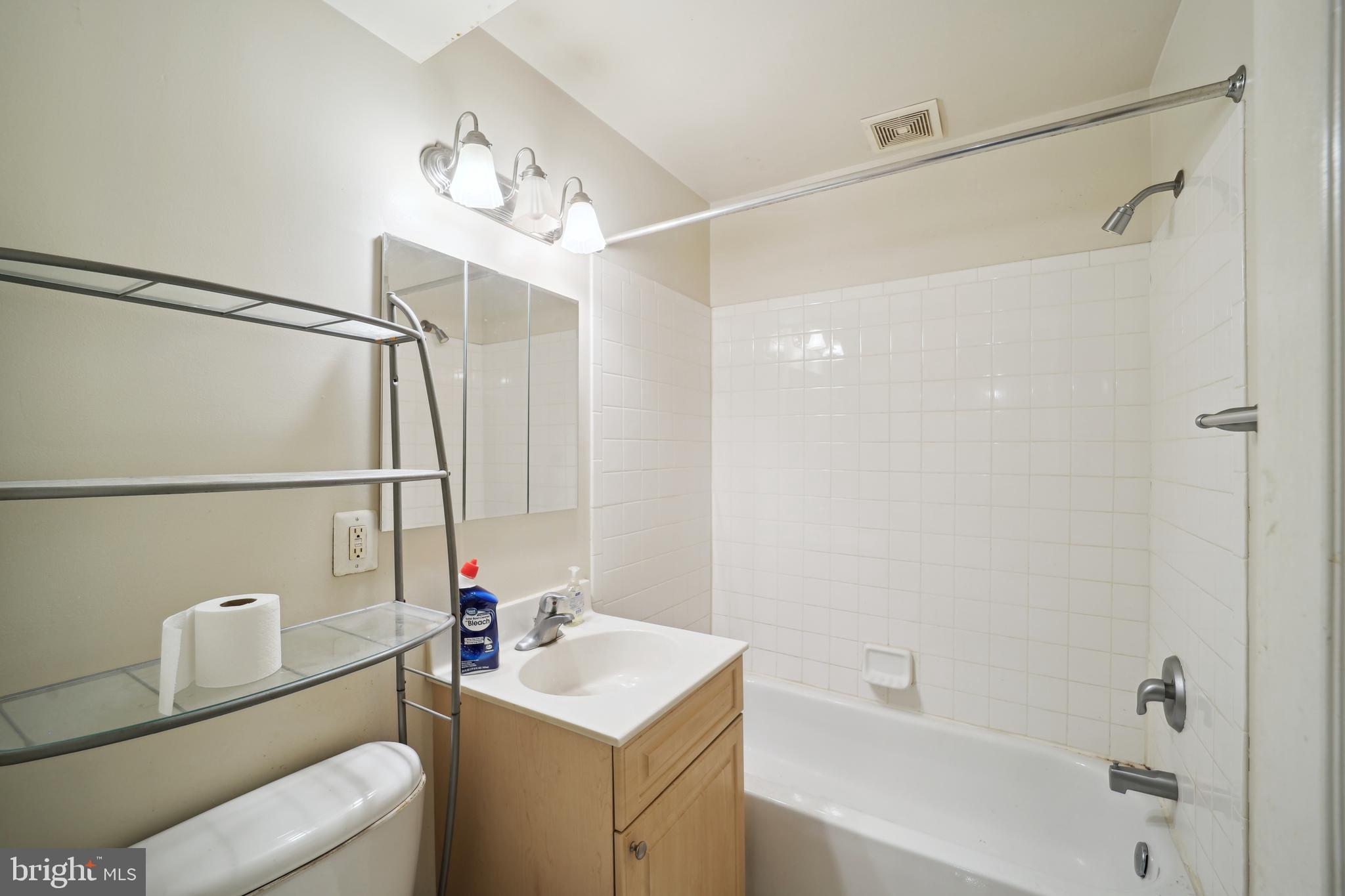 THE FAIRMONT 1005 CONDO - Residential