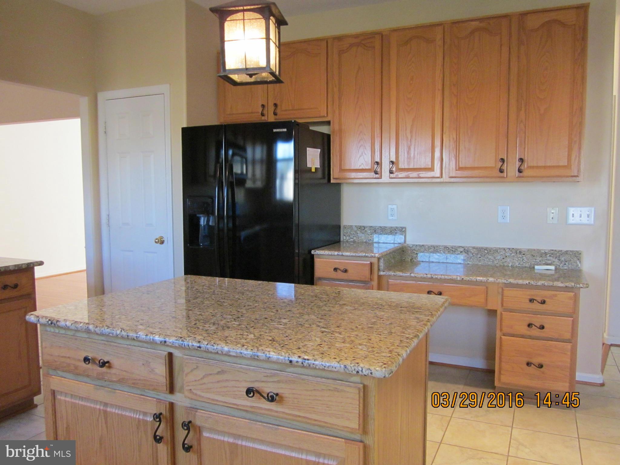 HAMPTON OAKS - Residential Lease