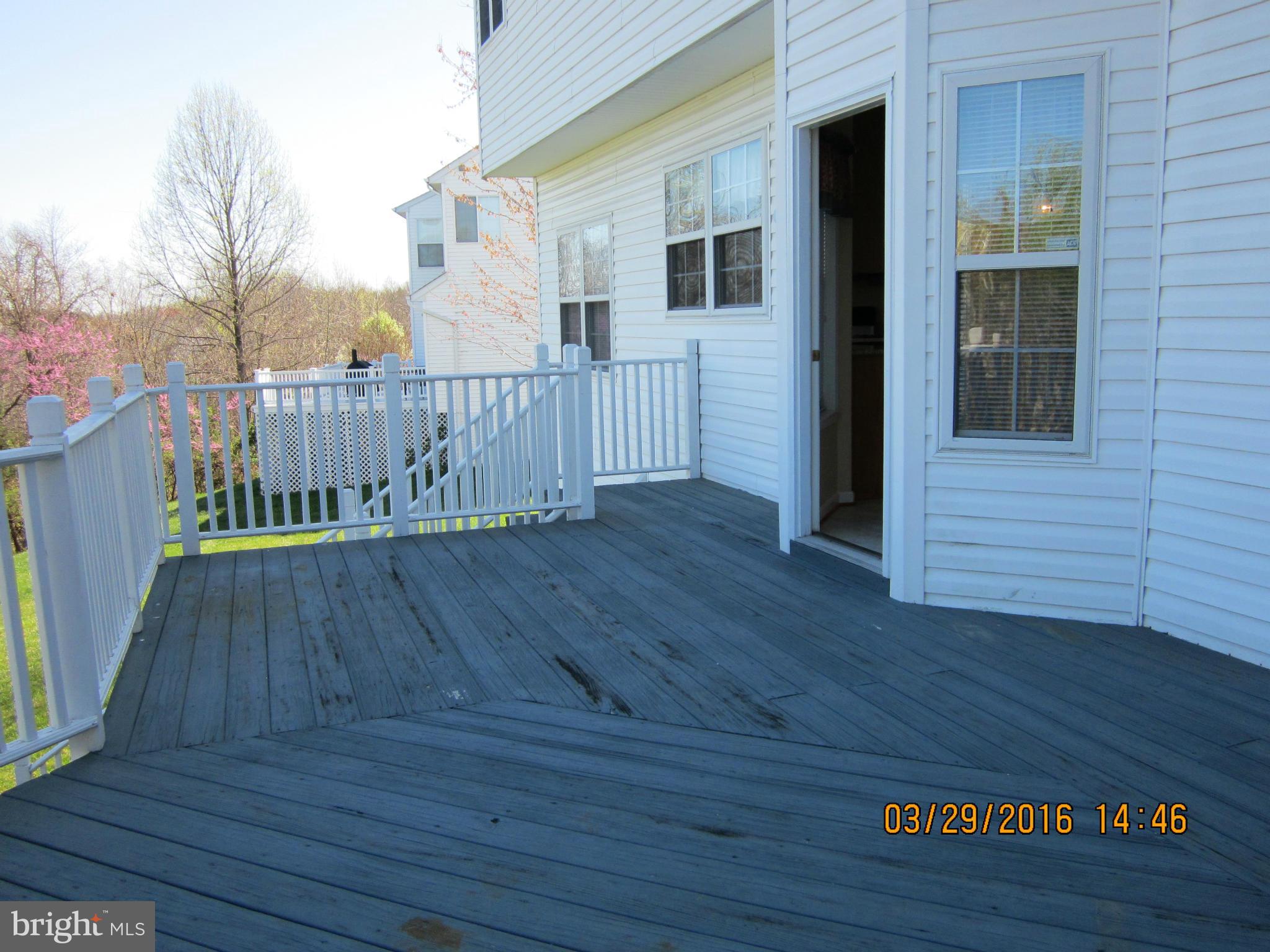 HAMPTON OAKS - Residential Lease