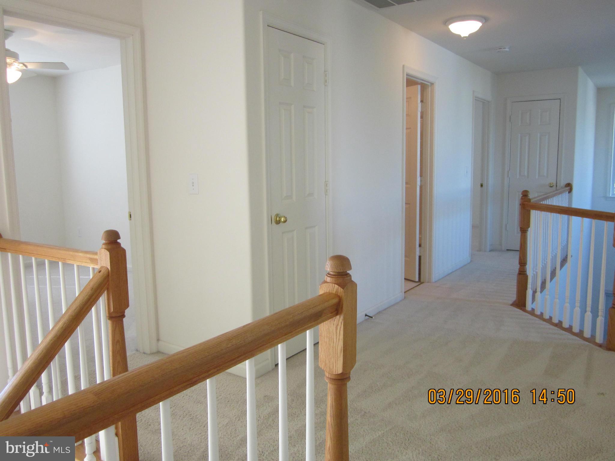 HAMPTON OAKS - Residential Lease