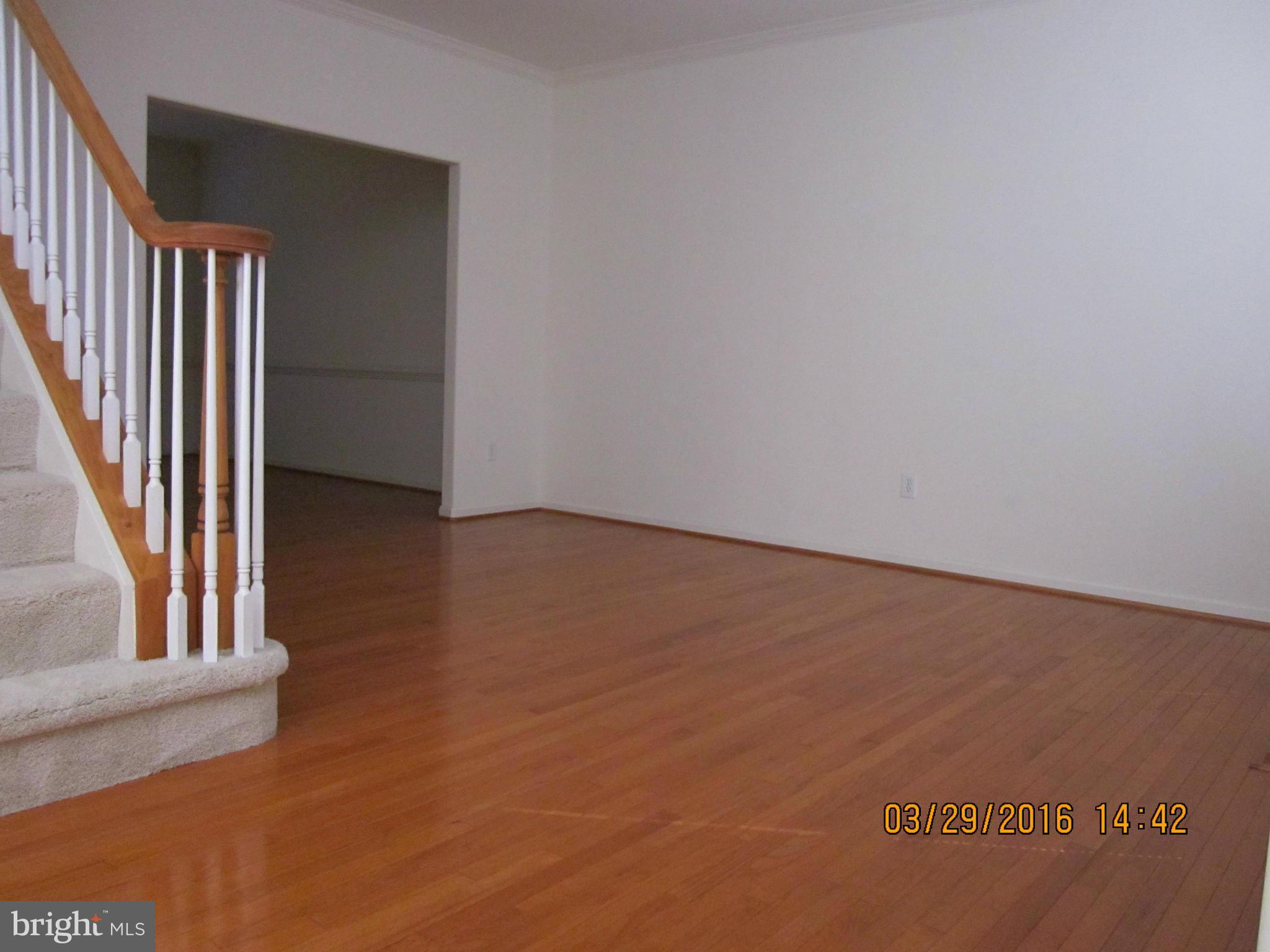 HAMPTON OAKS - Residential Lease