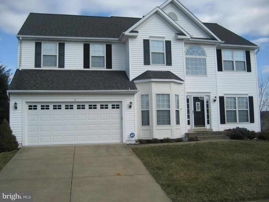 No vouchers accepted.  Four spacious bedrooms, 2.5 baths, spacious kitchen and family room, 9ft ceilings on main level, owners suite features vaulted ceiling and super bath with separate shower and soaker tub and more. Shows like new. Two story family room with gas fireplace and lots of windows. Hardwoods in the living room, dining room and foyer. library on main level, located on cul-de-sac.