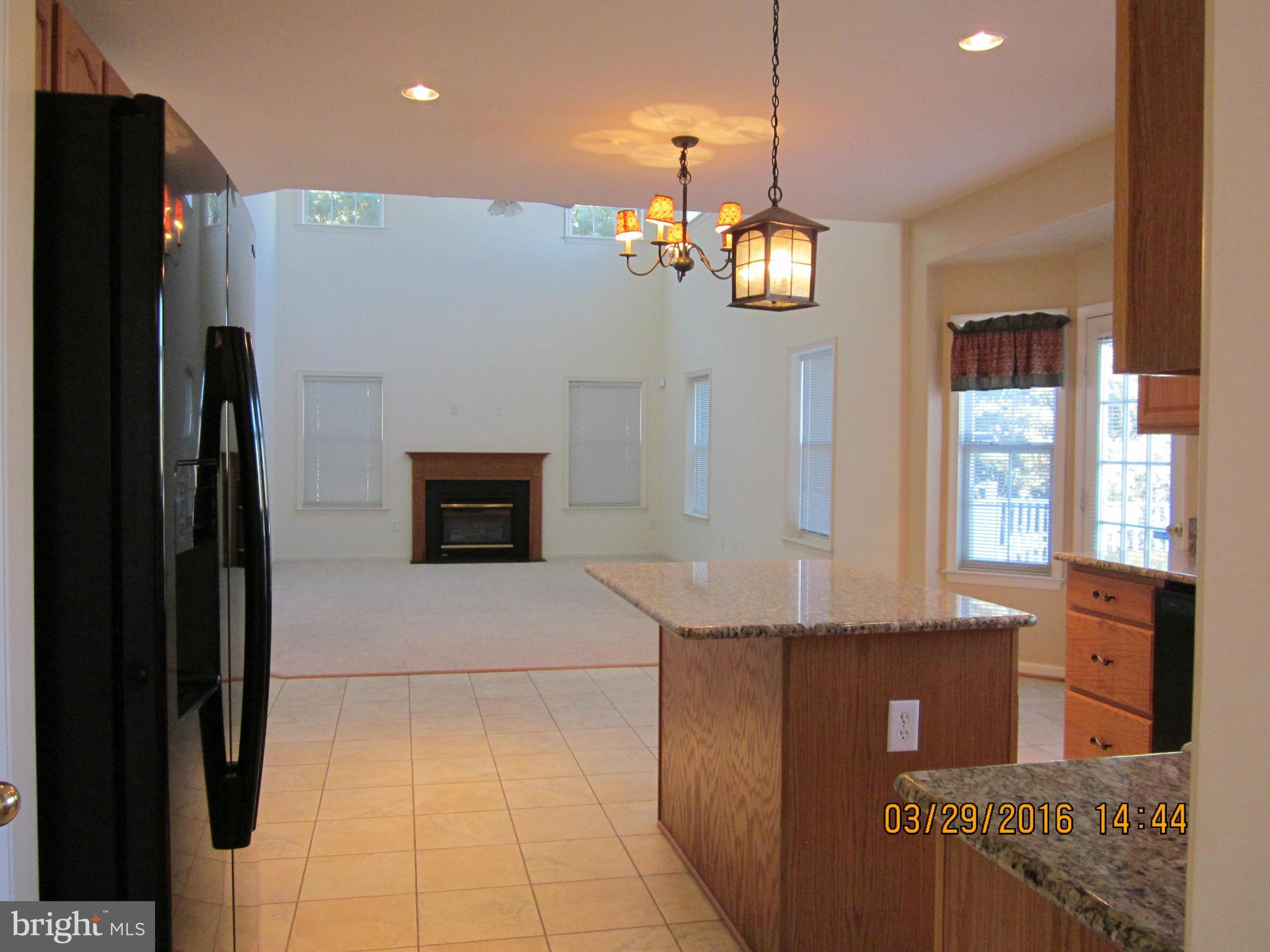 HAMPTON OAKS - Residential Lease