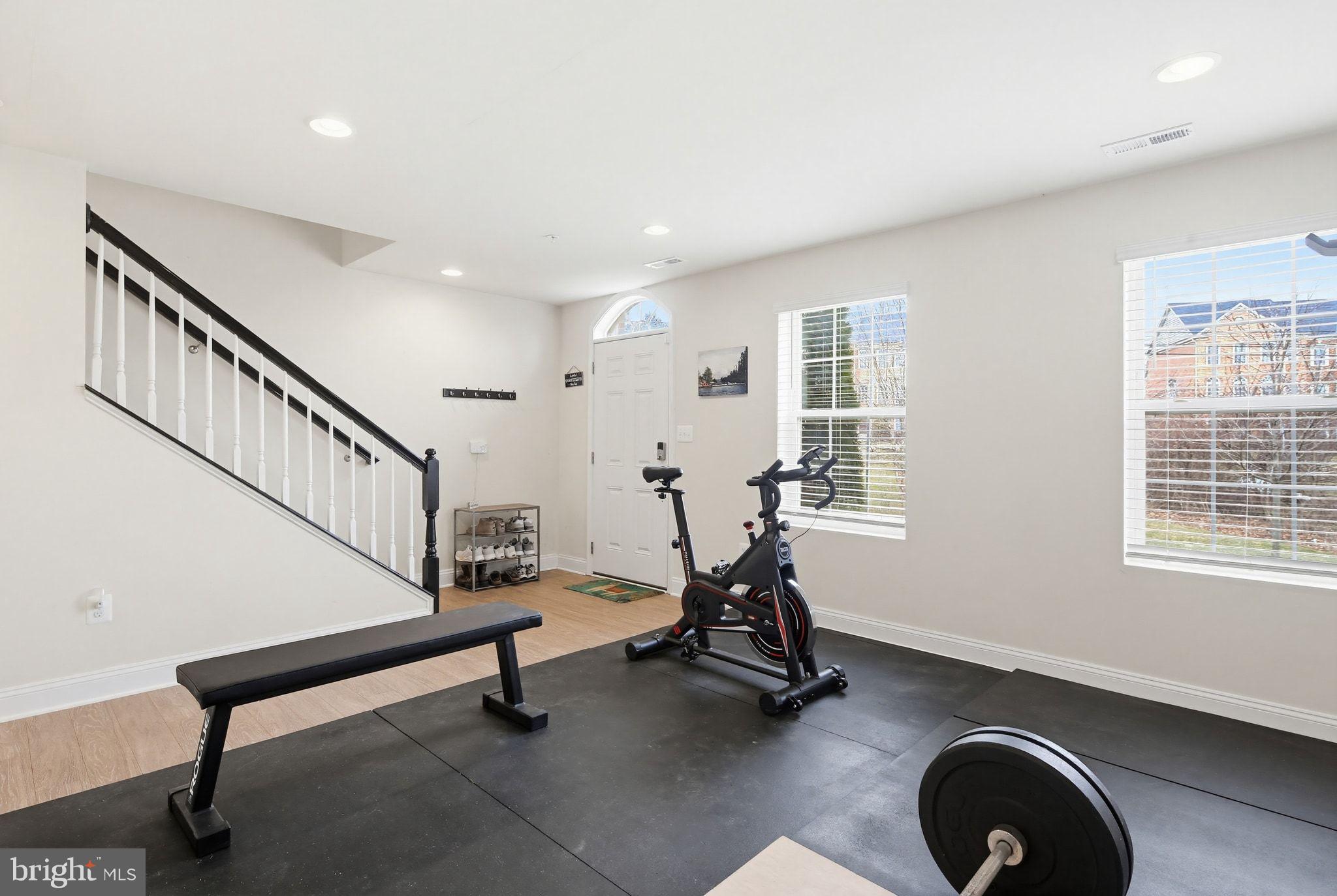 STRAWBRIDGE COMMONS - Residential