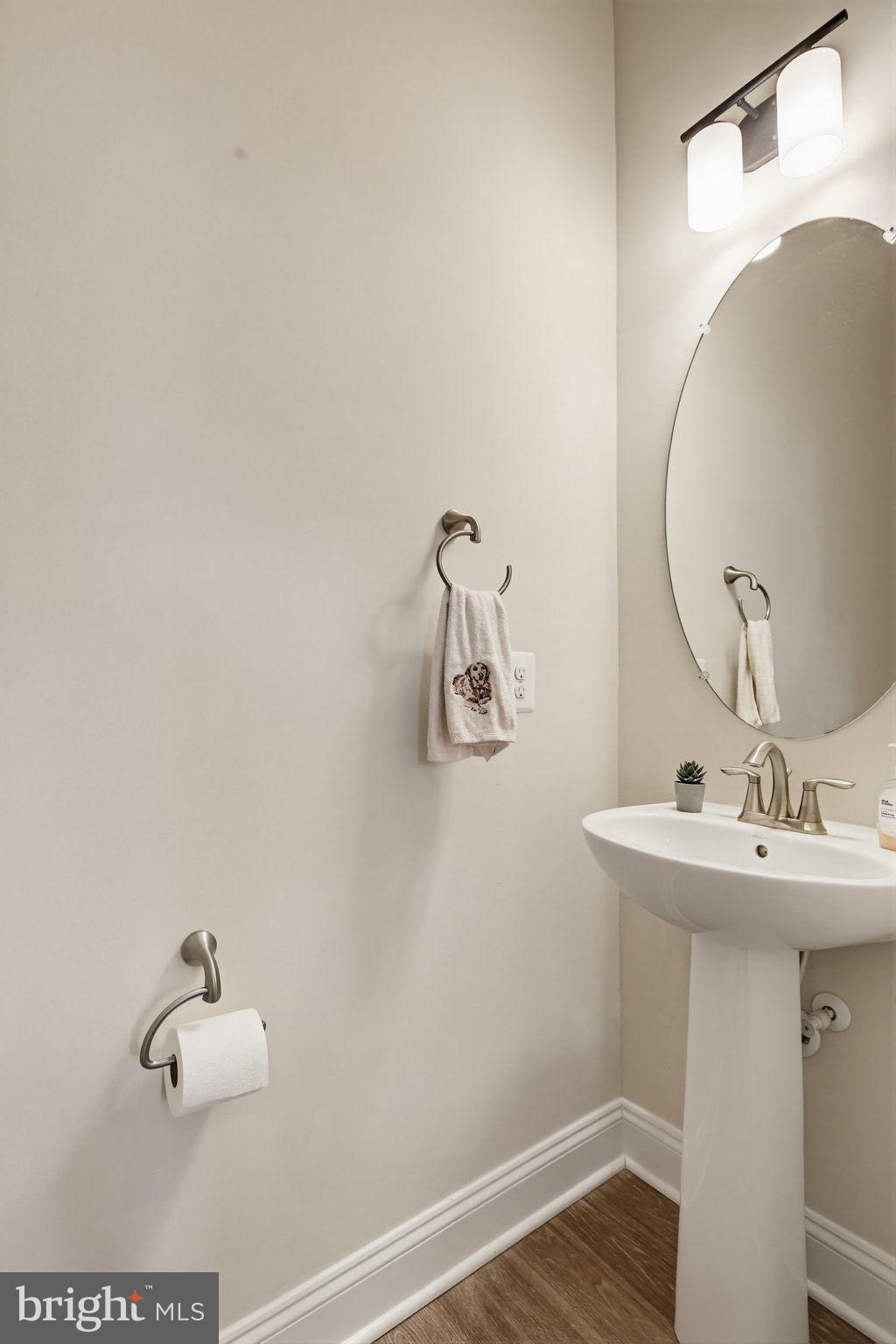 STRAWBRIDGE COMMONS - Residential