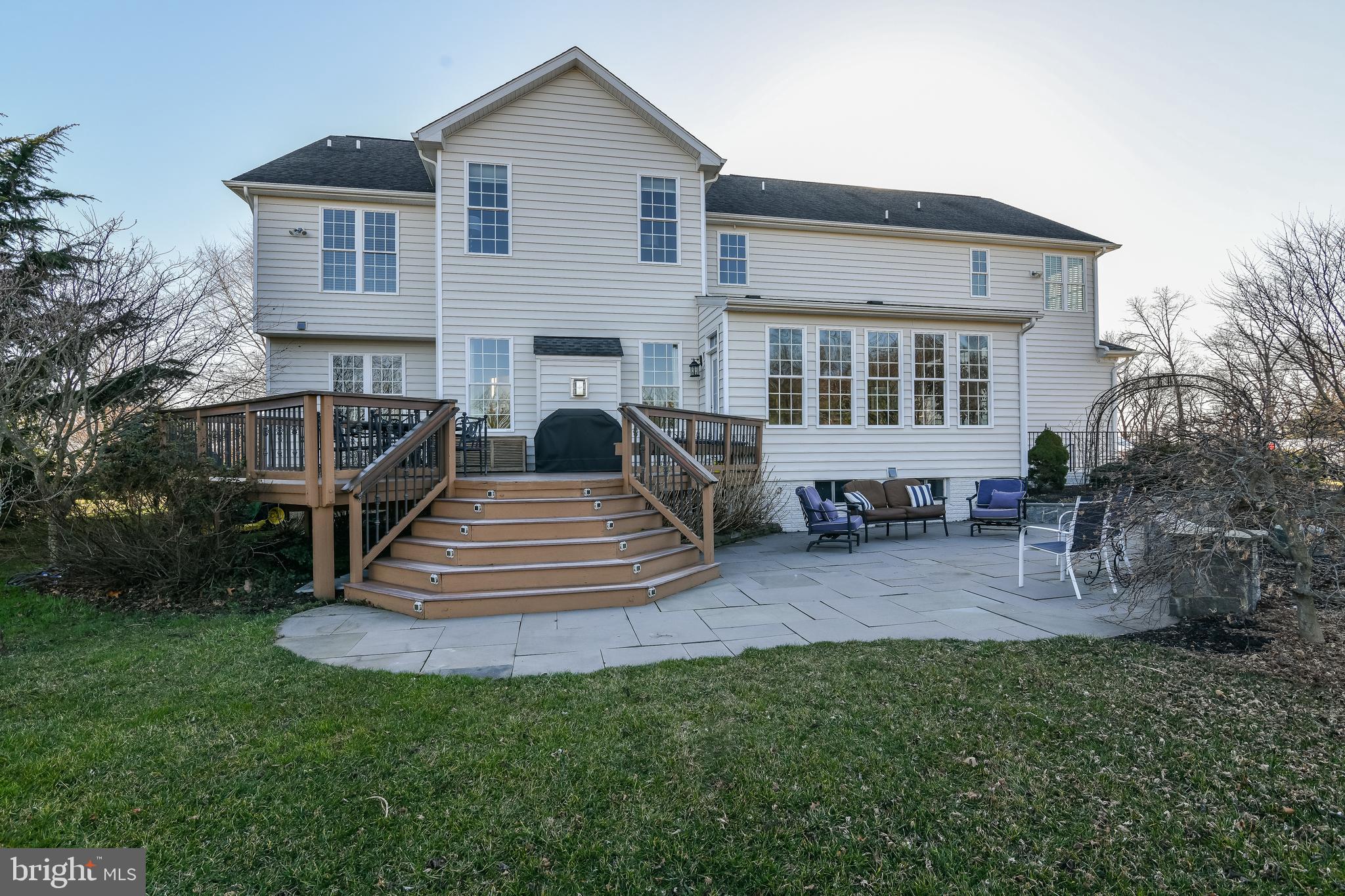 CLOVERFIELD - Residential