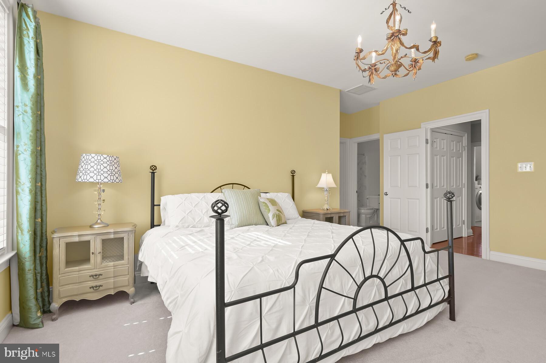 CLOVERFIELD - Residential