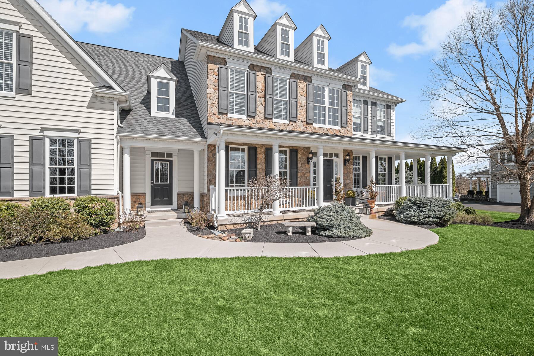 CLOVERFIELD - Residential