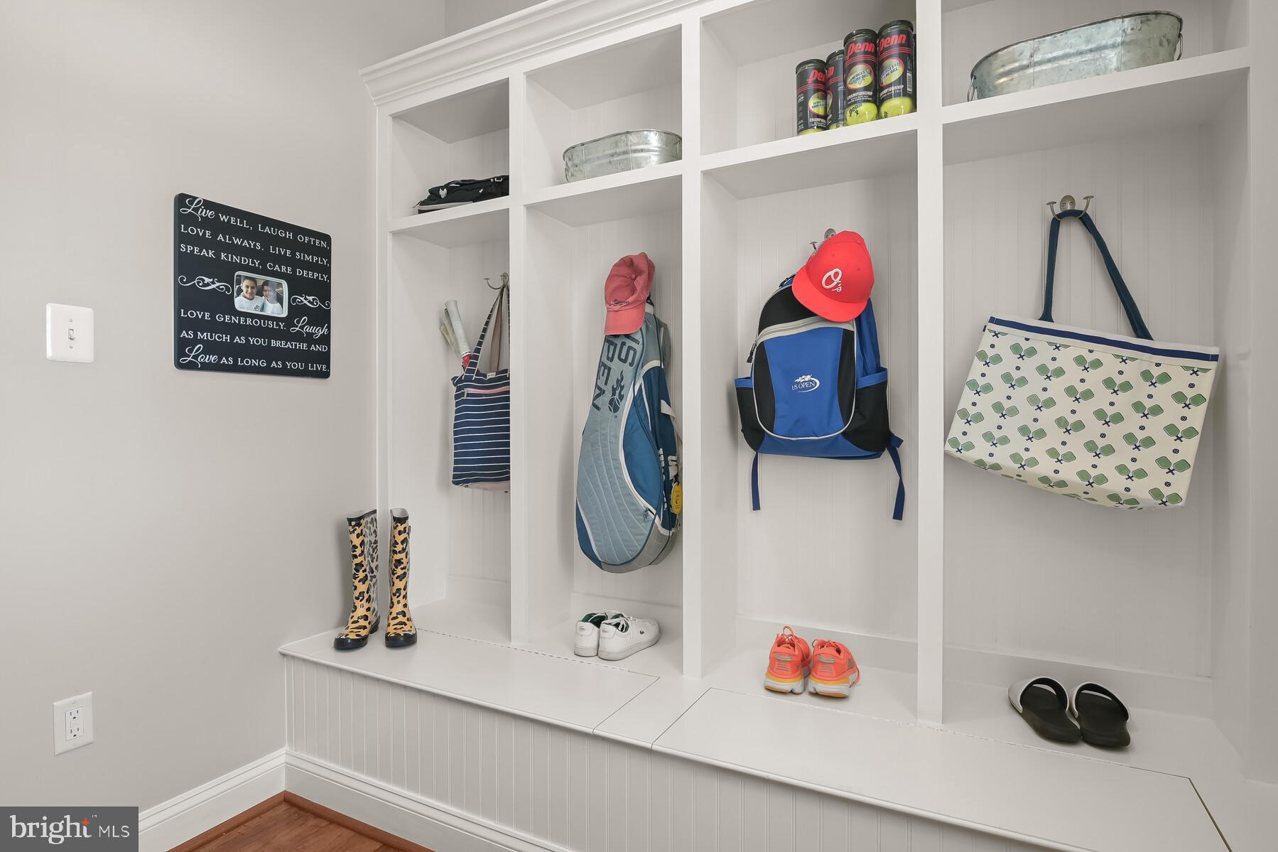 CLOVERFIELD - Residential