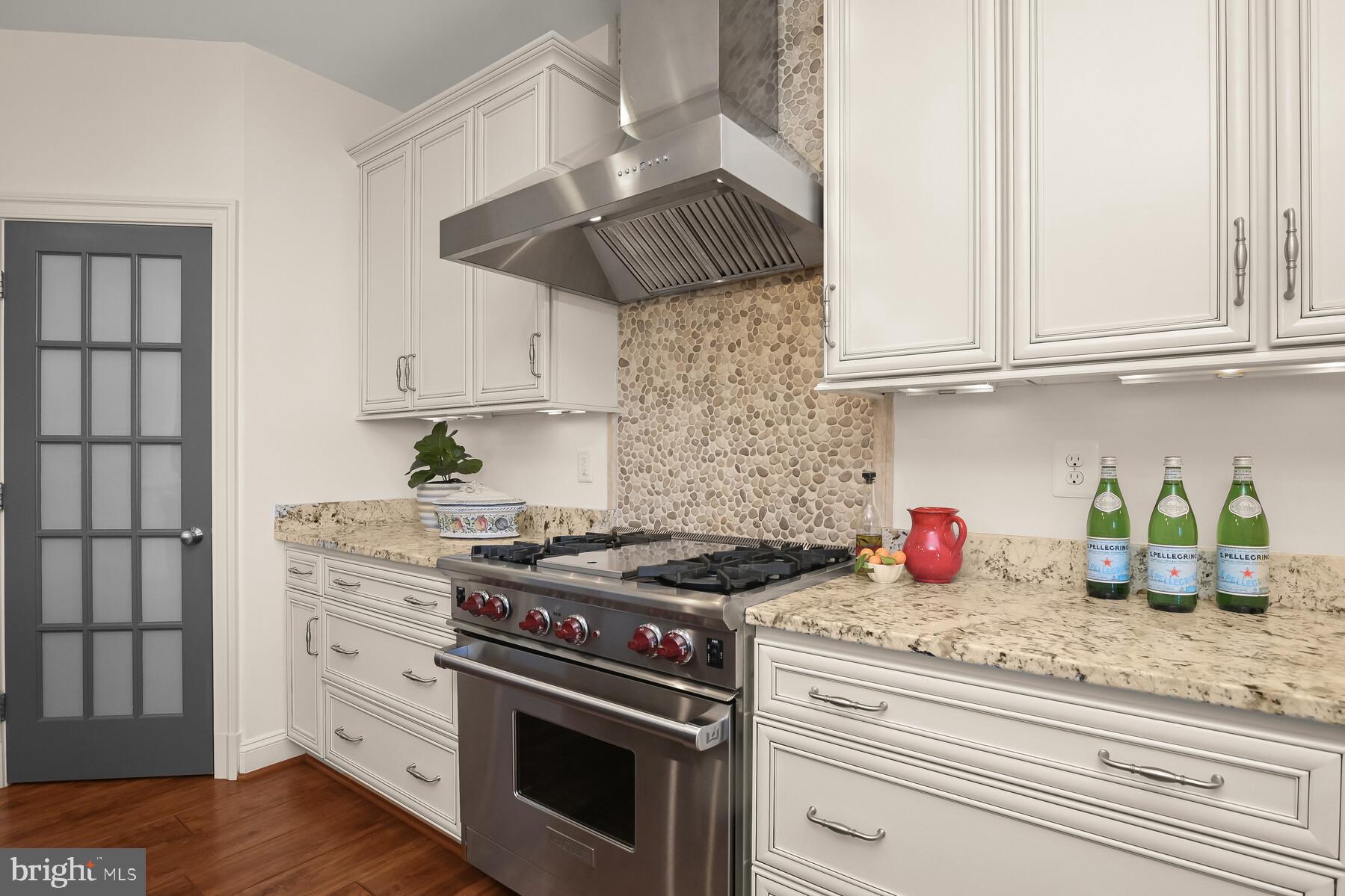 CLOVERFIELD - Residential