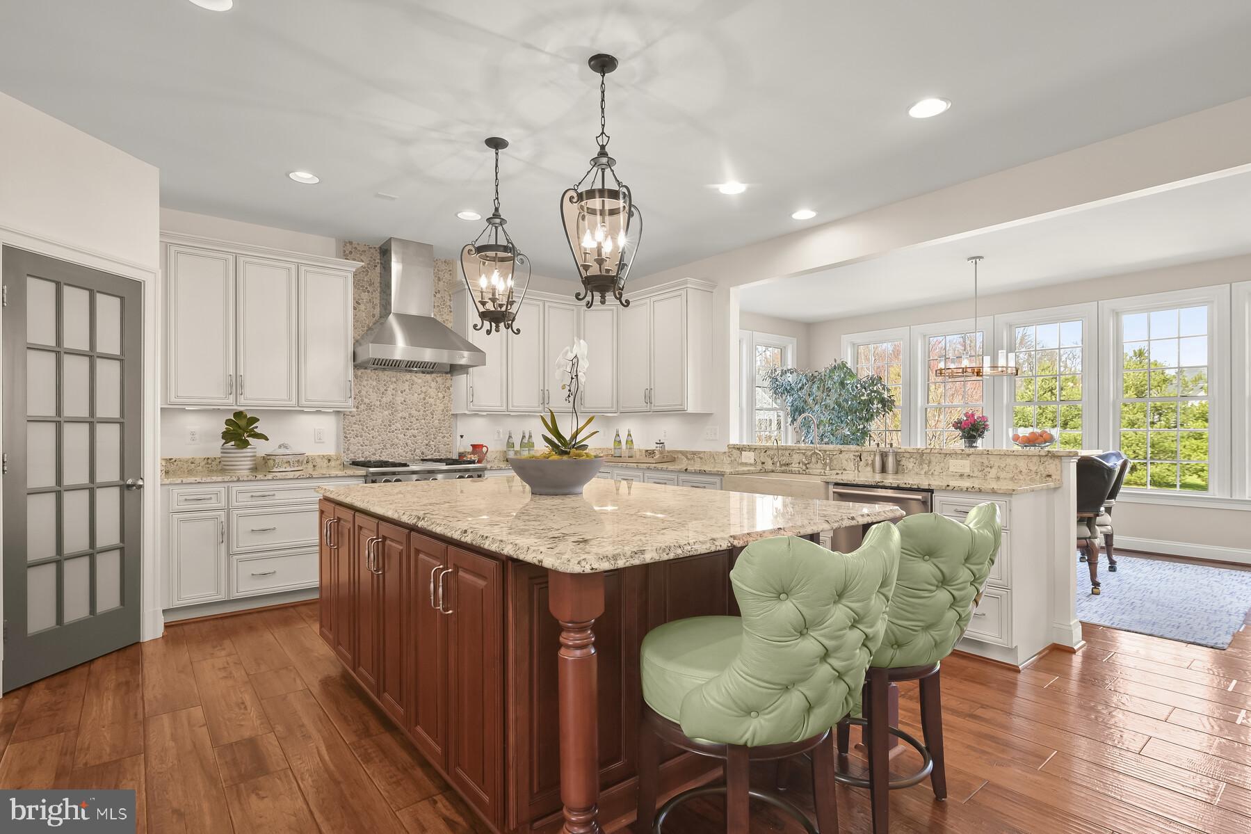 CLOVERFIELD - Residential