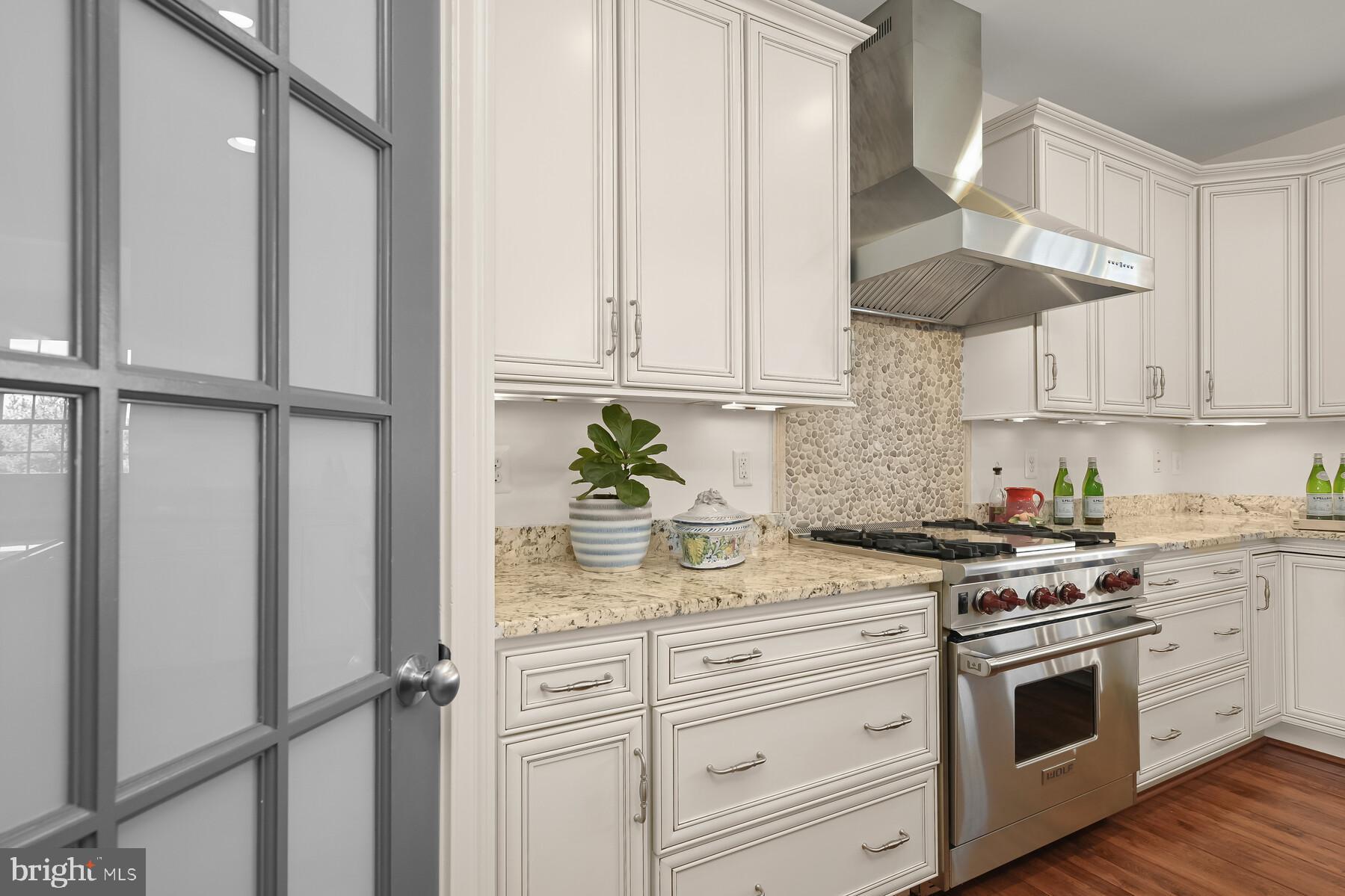 CLOVERFIELD - Residential