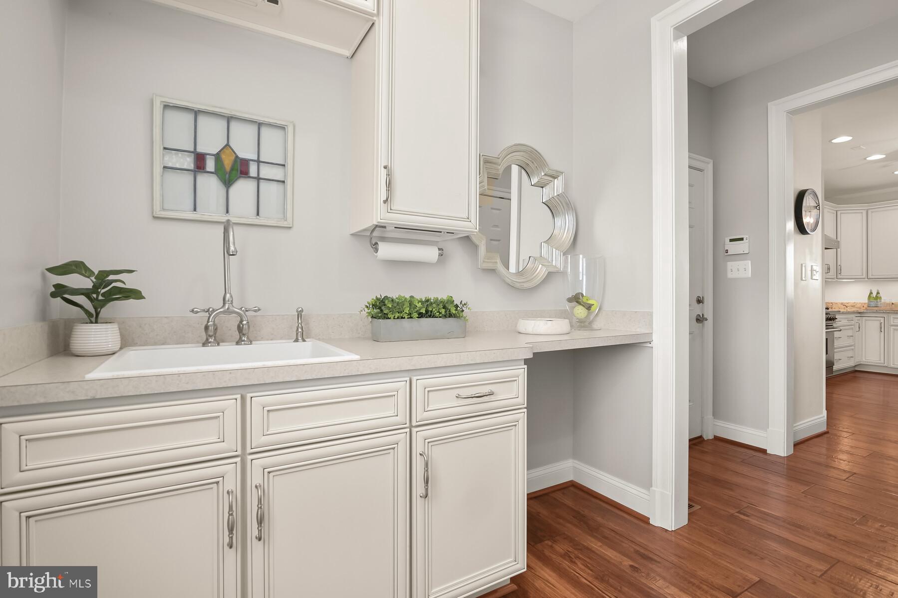 CLOVERFIELD - Residential