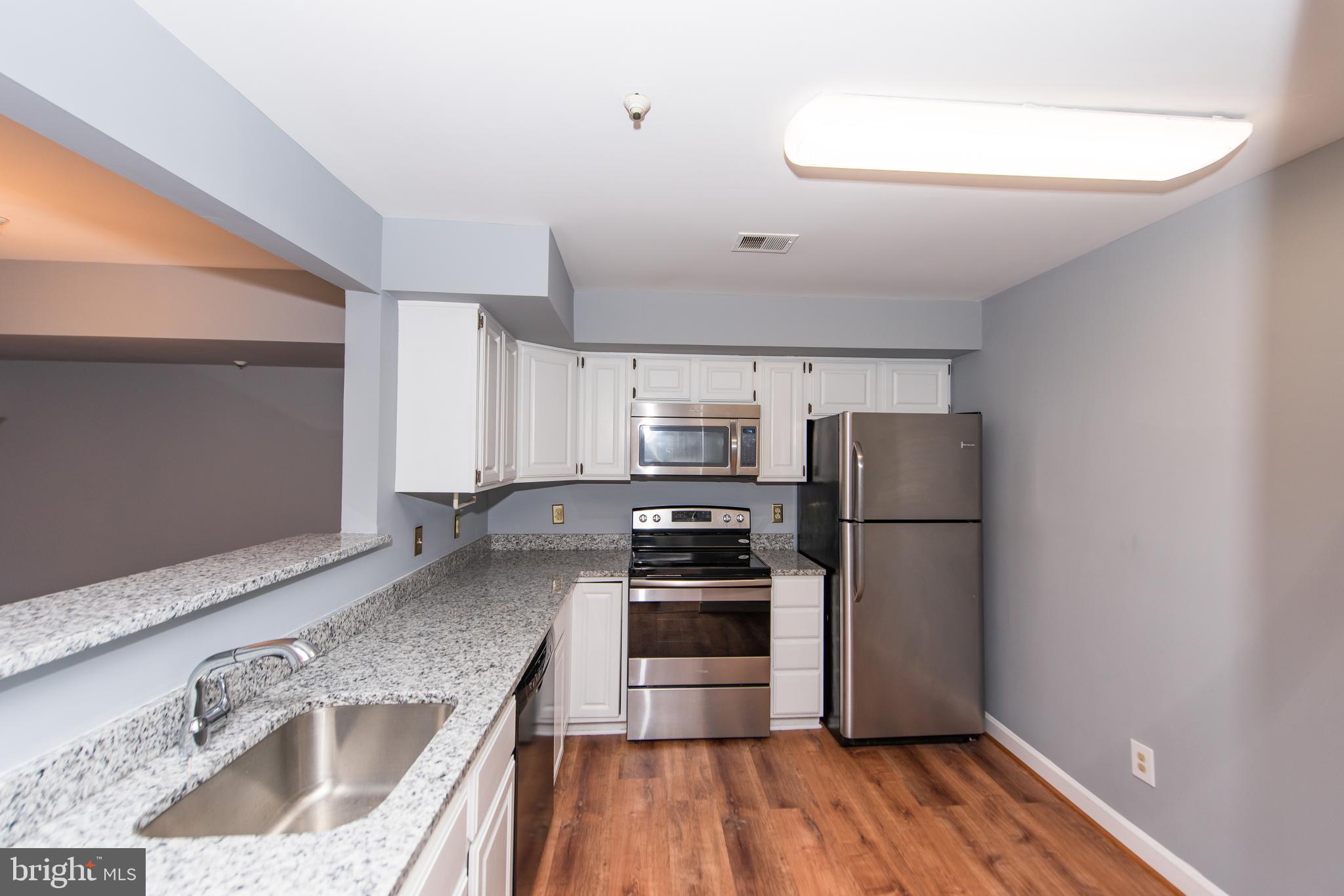 FAIRFIELD HOUSE - Residential Lease