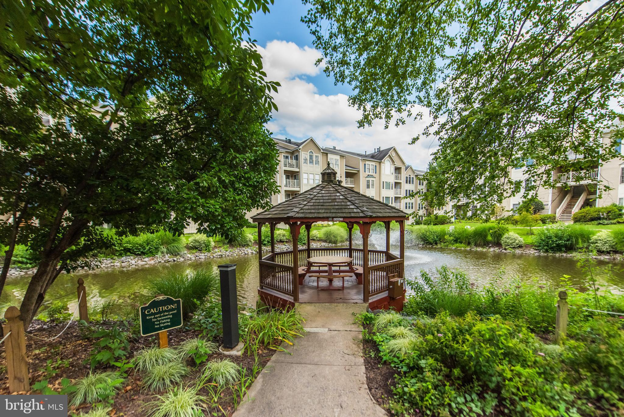 FAIRFIELD HOUSE - Residential Lease