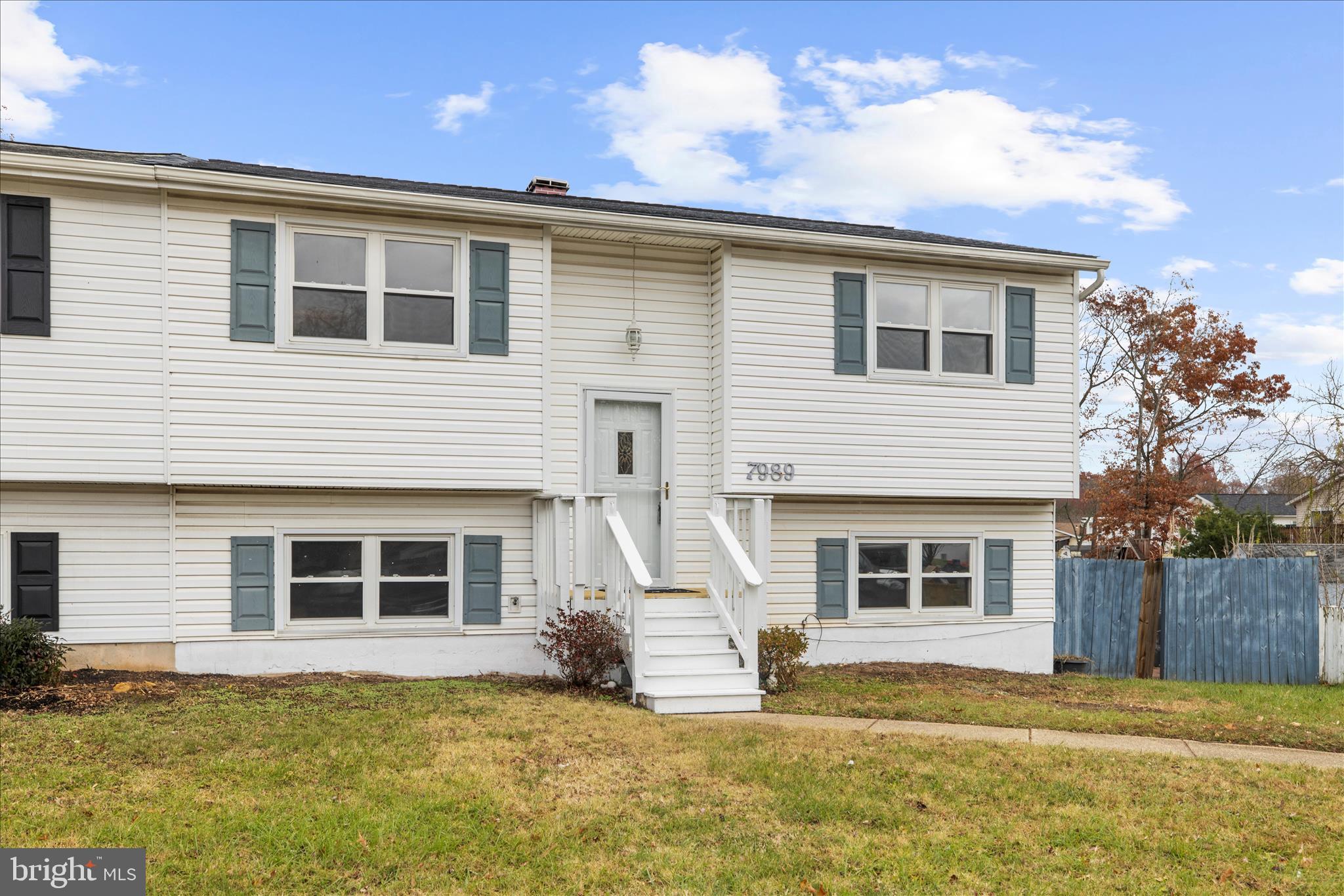 7989 SCOTTS MANOR COURT