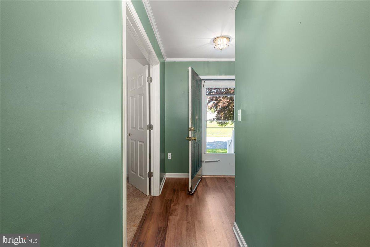 GRANBYS COVE - Residential