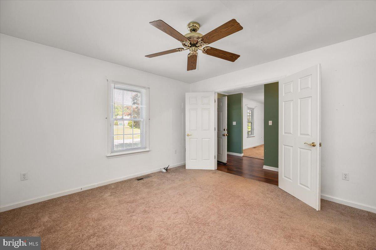 GRANBYS COVE - Residential